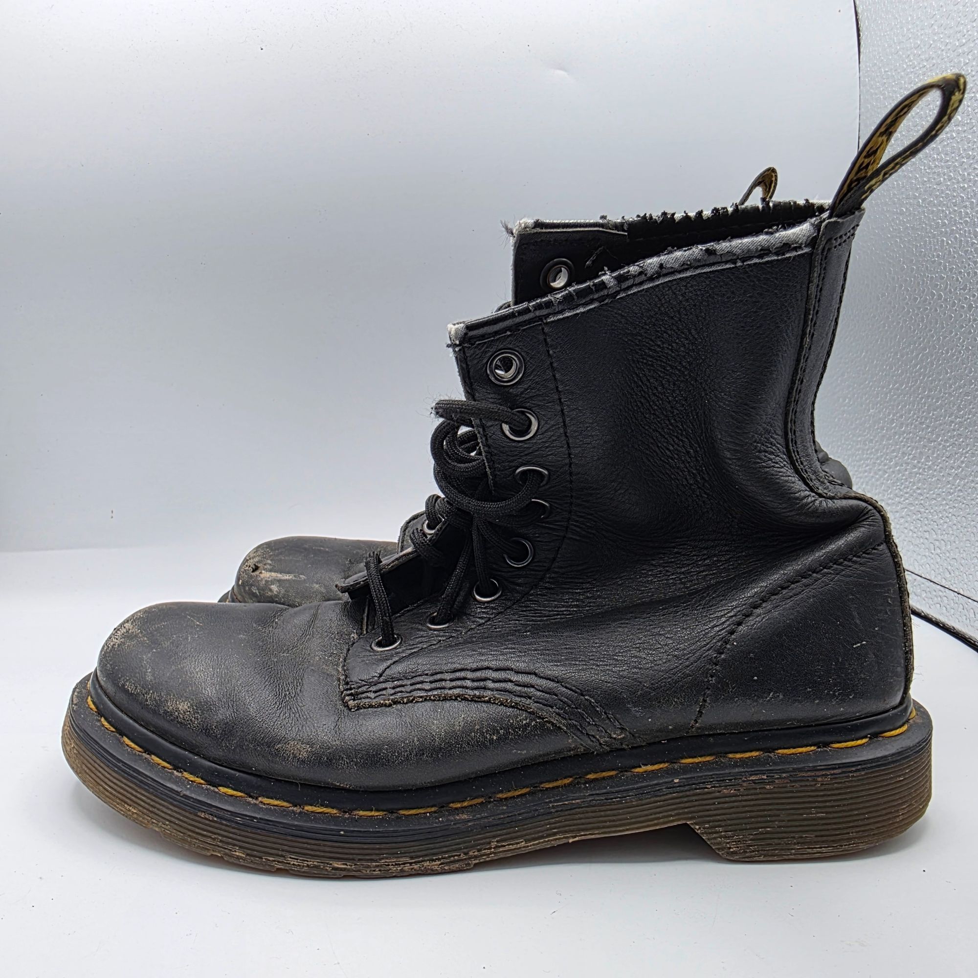 Dr. Martens Dr. Martens Womens Size 6 Black Leather Combat Boots Casual Size US 6 / IT 36 - 14 Thumbnail