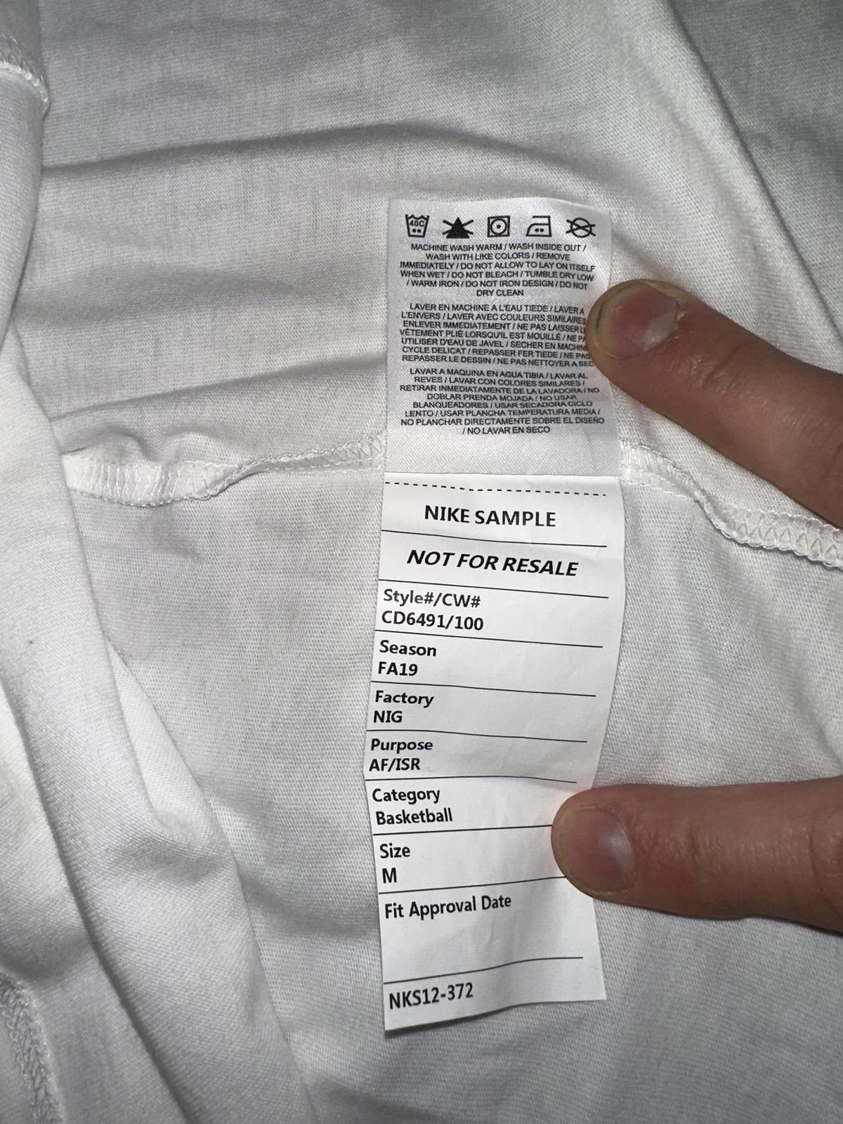 Nike Nike Men’s Rare Air The Son Of Man Painting White T-Shirt Sample Size US M / EU 48-50 / 2 - 7 Thumbnail