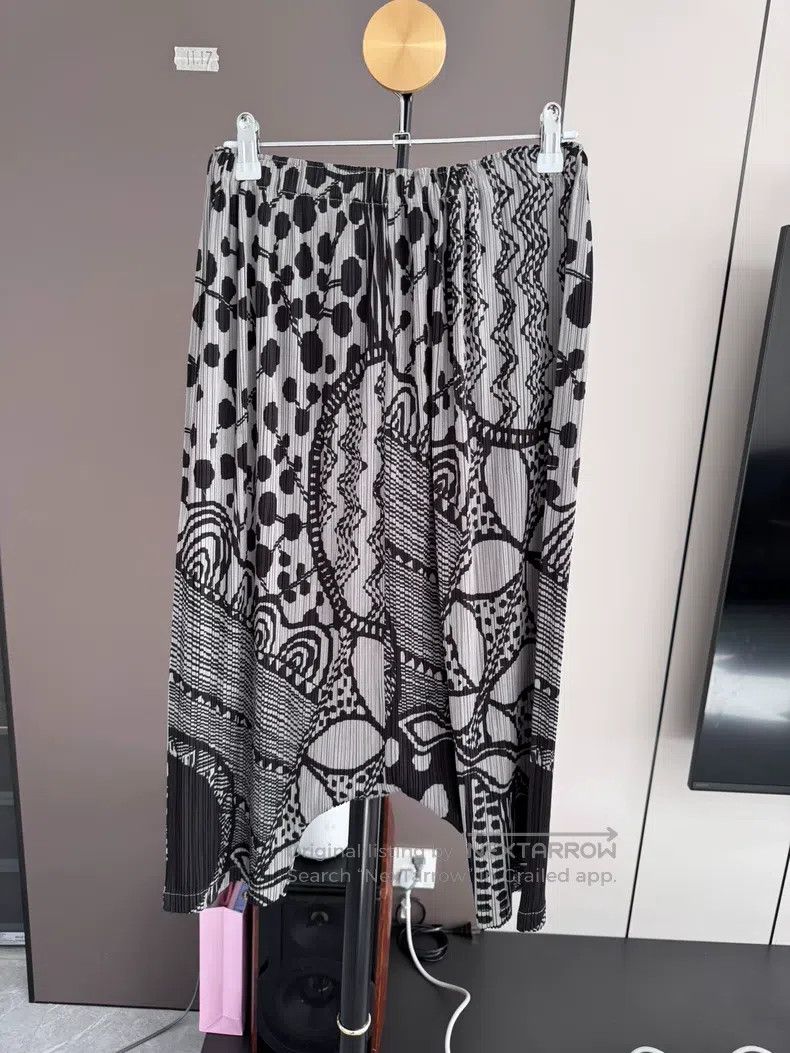 Issey Miyake Issey Miyake Black and White Printed Harem Pants Size 26" / US 2 / IT 38 - 2 Thumbnail