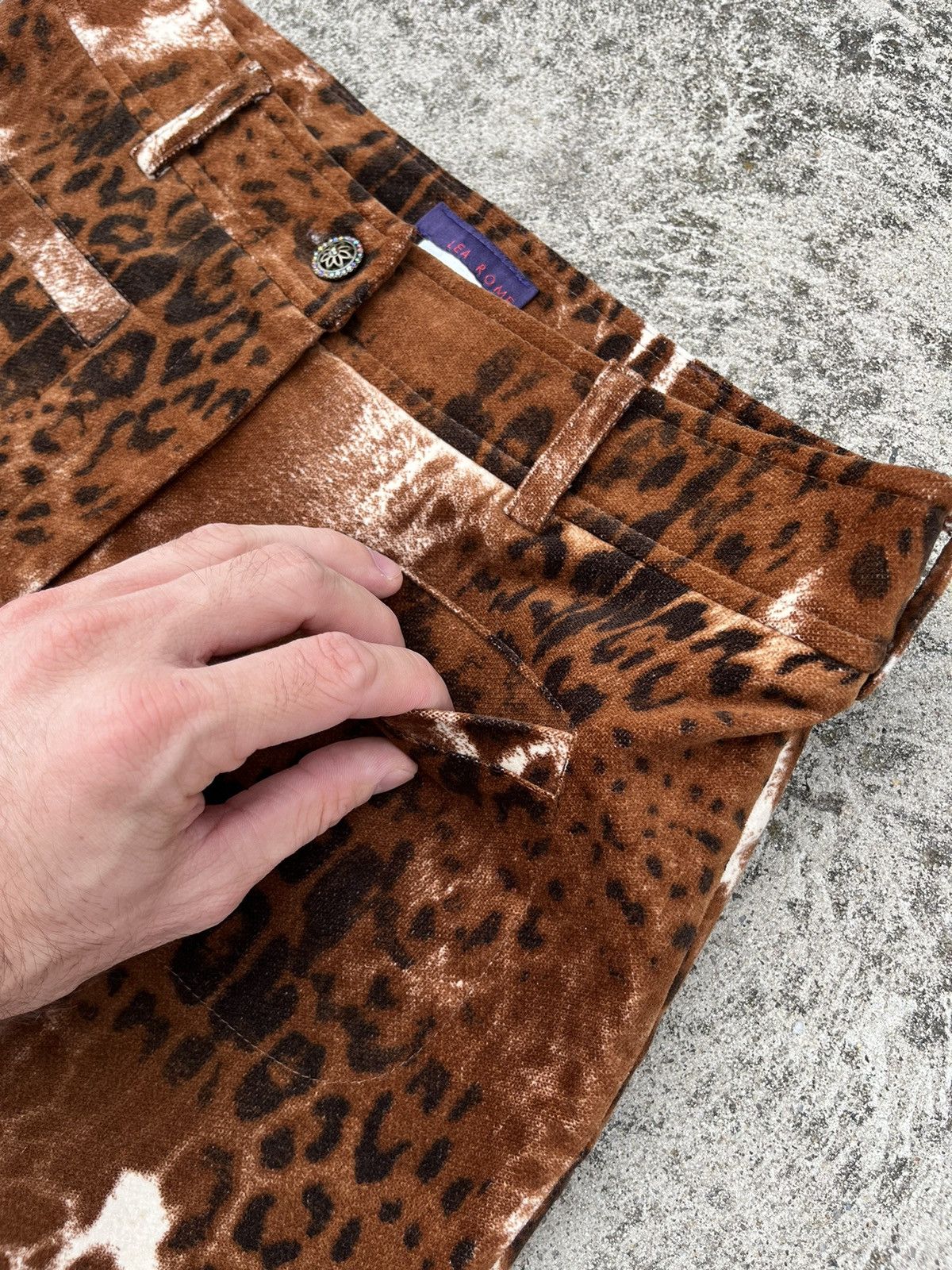 If Six Was Nine × Vintage Rare Vintage 90’s Lea Rome Leopard Print Flared Pants Size 28" / US 6 / IT 42 - 6 Thumbnail