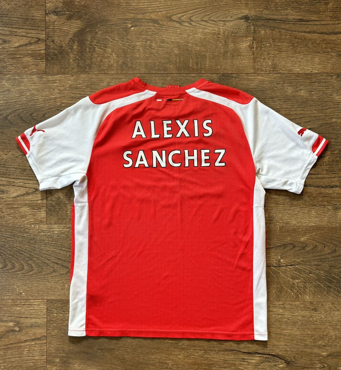Puma Puma 2014-15 ARSENAL LONDON SHIRT JERSEY M Alexis Sanchez Size US M / EU 48-50 / 2 - 1 Thumbnail