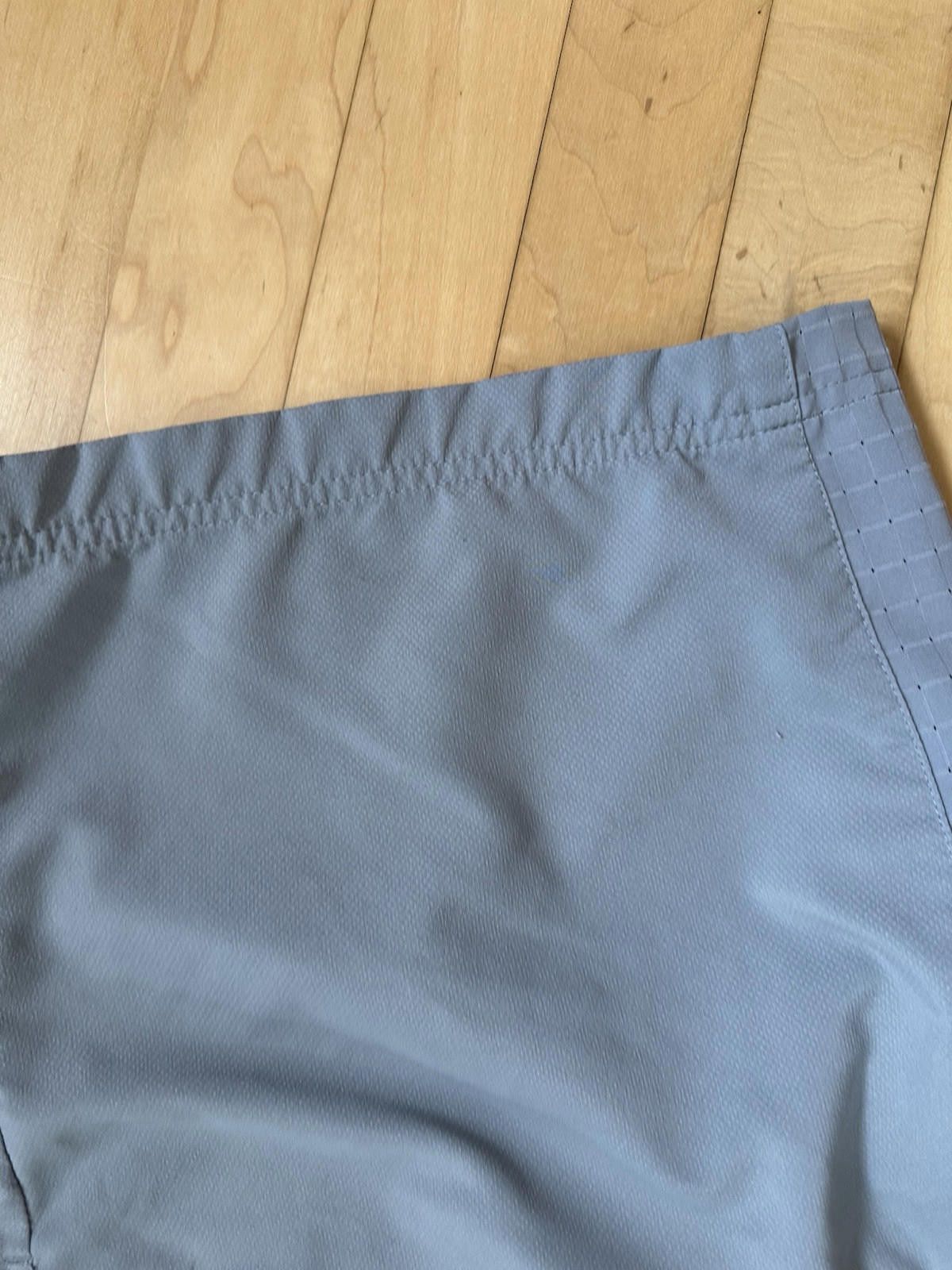 Under Armour Under Armour Shorts Mens 34 Gray Golf Loose Heatgear Size US 34 / EU 50 - 4 Thumbnail
