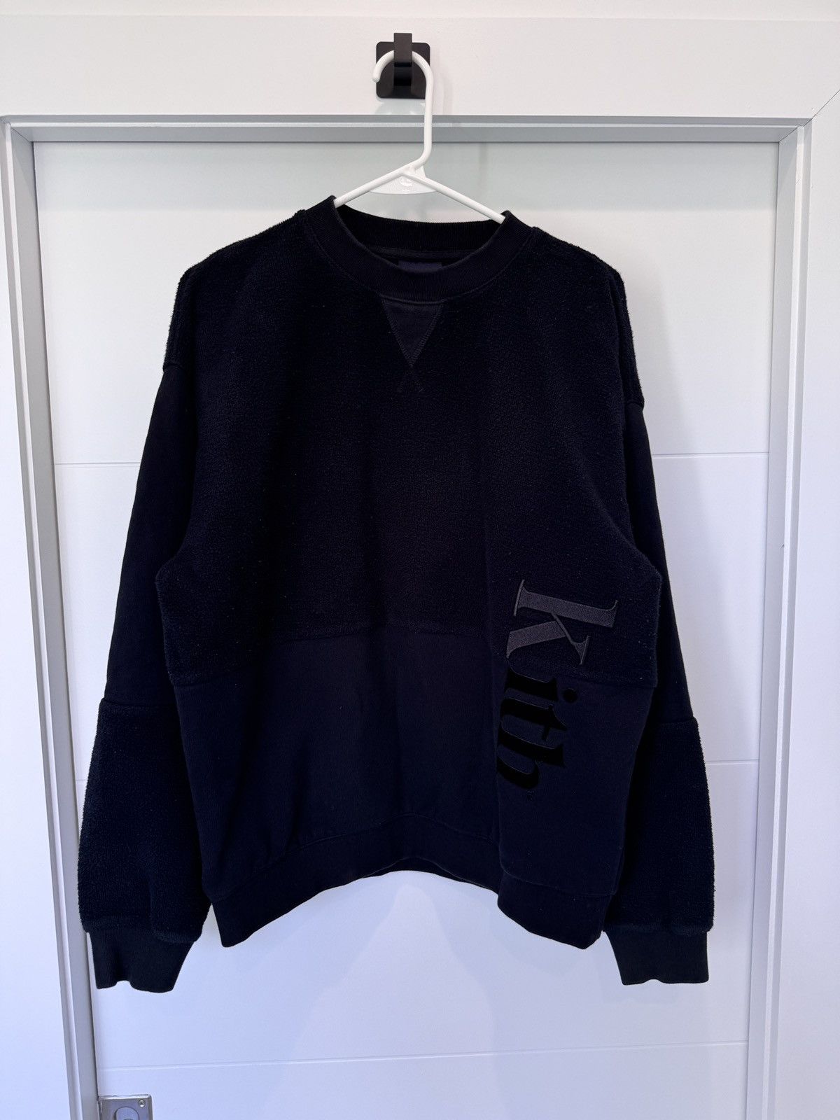 Kith Kith Reverse Paneled Fleece Crewneck Sweatshirt Black Size M Size US M / EU 48-50 / 2 - 2 Thumbnail