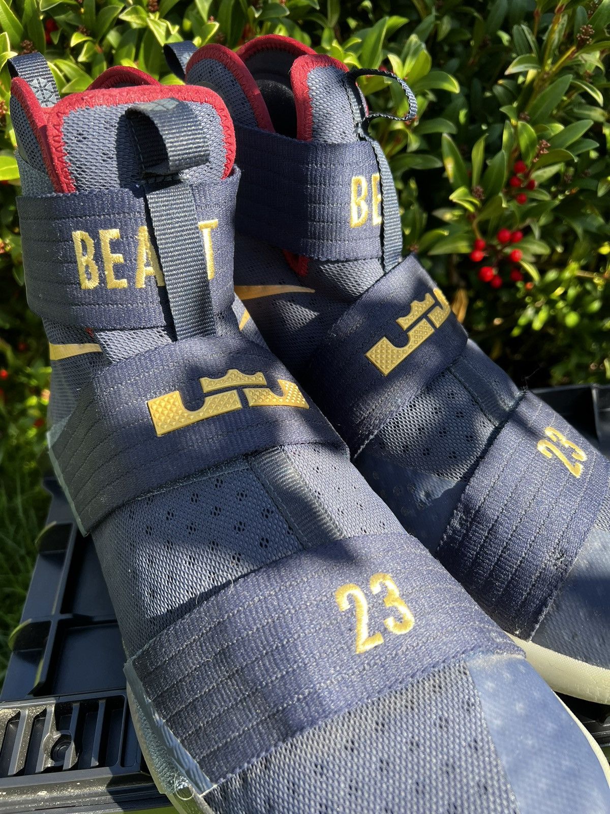 Nike Nike LeBron Zoom Soldier 10 (NIKE ID) Size US 15 / EU 48 - 3 Thumbnail