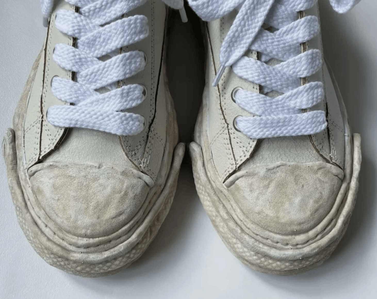 Maison MIHARA YASUHIRO Cream Cracked Leather ‘Peterson’ Sneakers Size US 10 / EU 43 - 9 Thumbnail