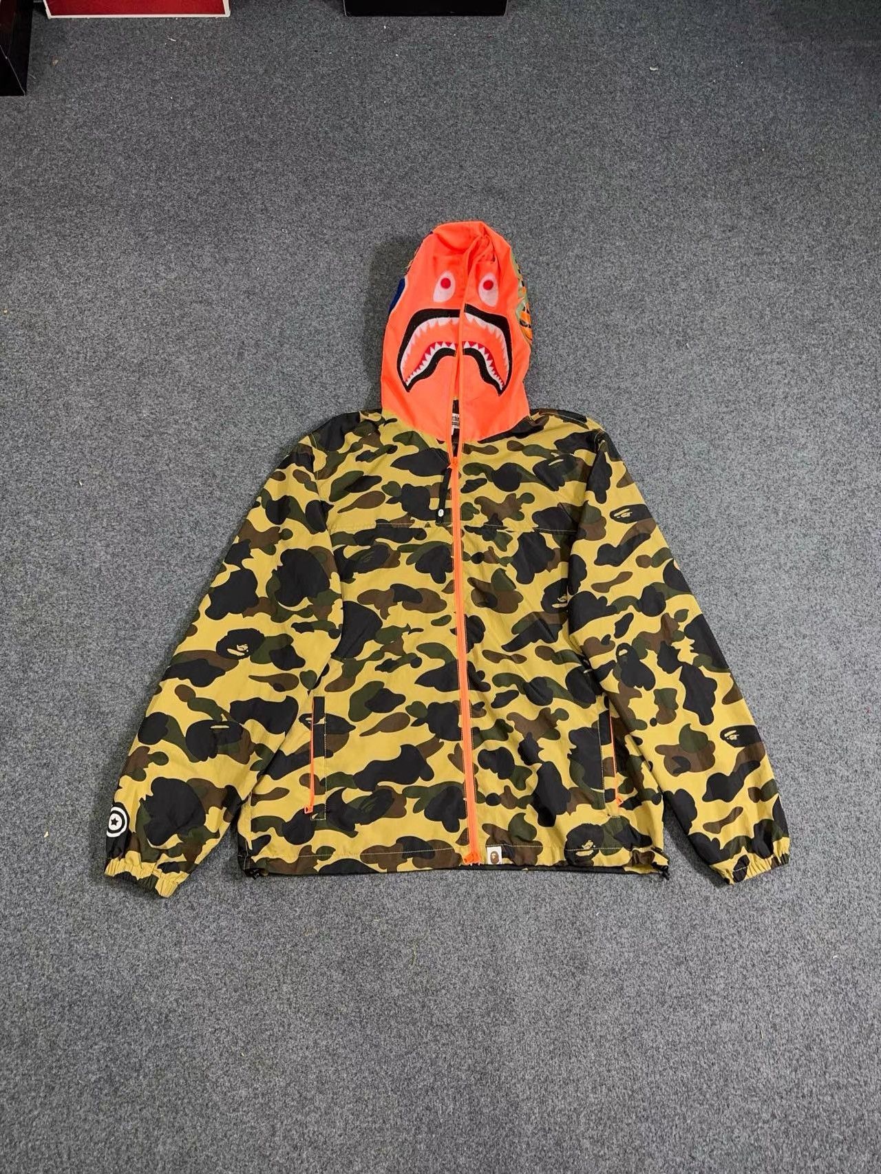 Bape Bape Yellow Camo Shark Jacket K28 Size US L / EU 52-54 / 3 - 1 Thumbnail
