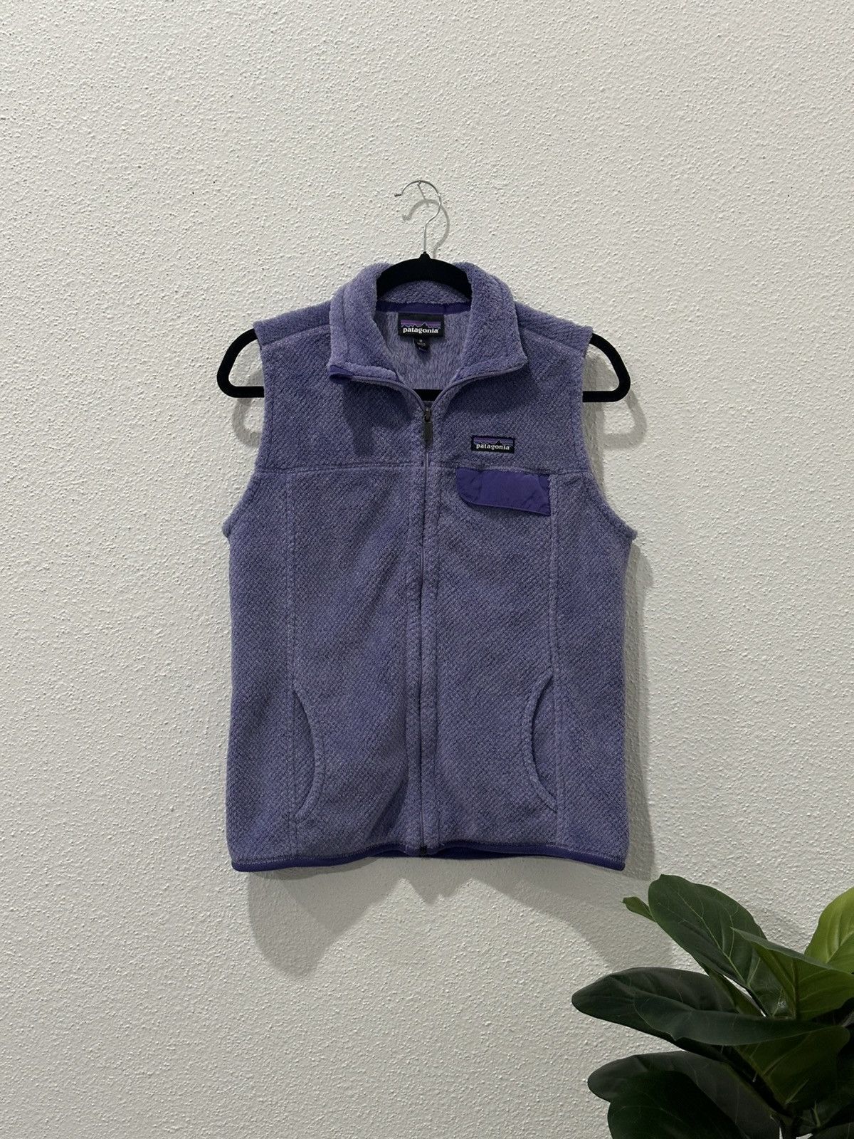 Patagonia Vintage Patagonia Vest Womens Medium Purple Full Zip Fleece Size M / US 6-8 / IT 42-44 - 1 Thumbnail