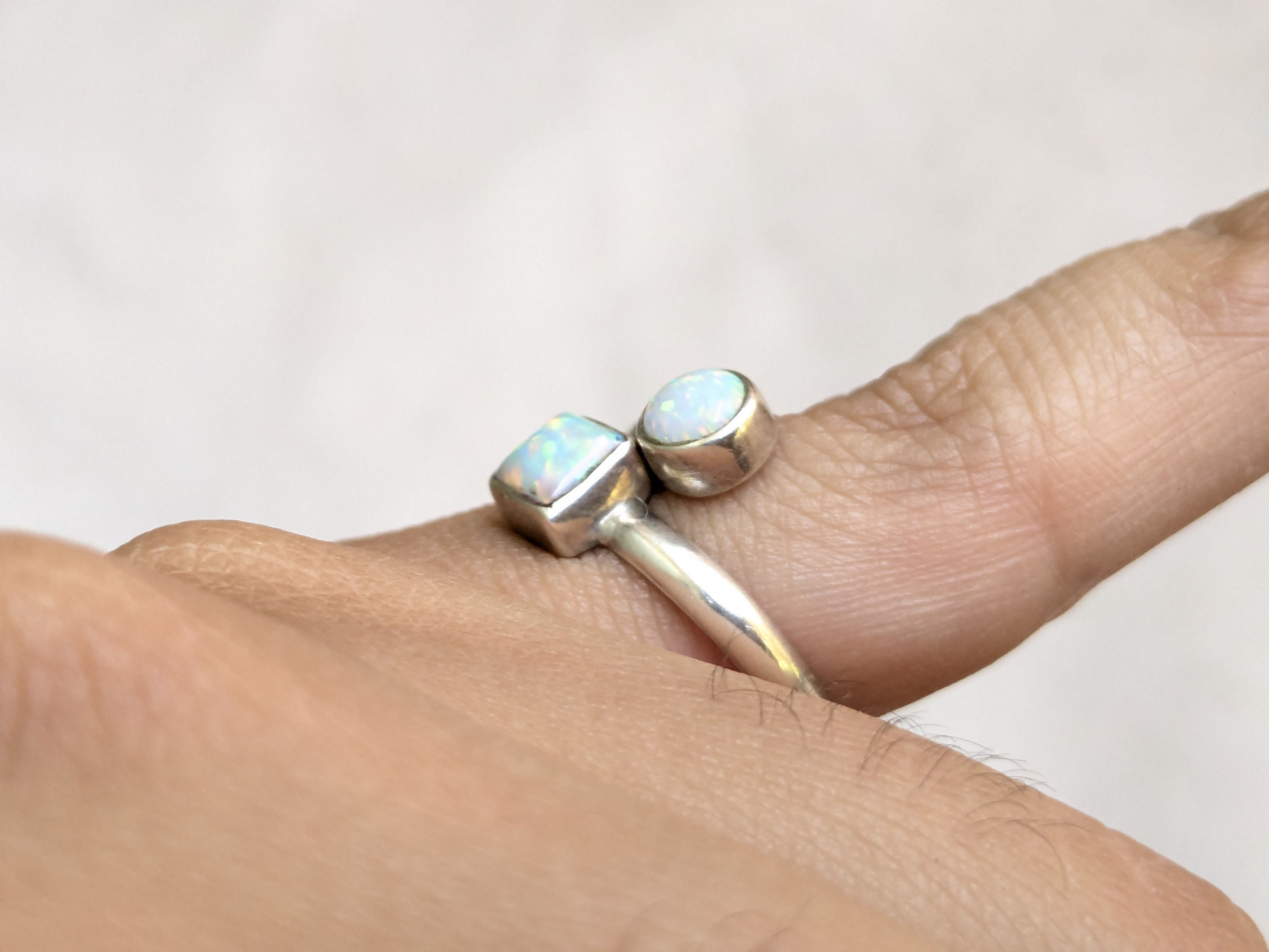 Jewelry × Vintage Sterling Silver Ring Opals Adjustable Round Modern Size ONE SIZE - 10 Thumbnail