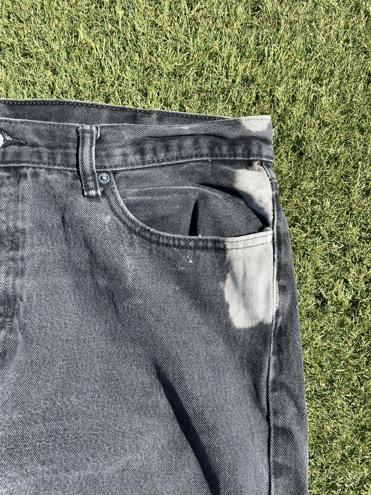 Levi's Vintage Levis 505 Jeans Men's Black Denim Men’s Size 38x27 Size US 38 / EU 54 - 2 Thumbnail