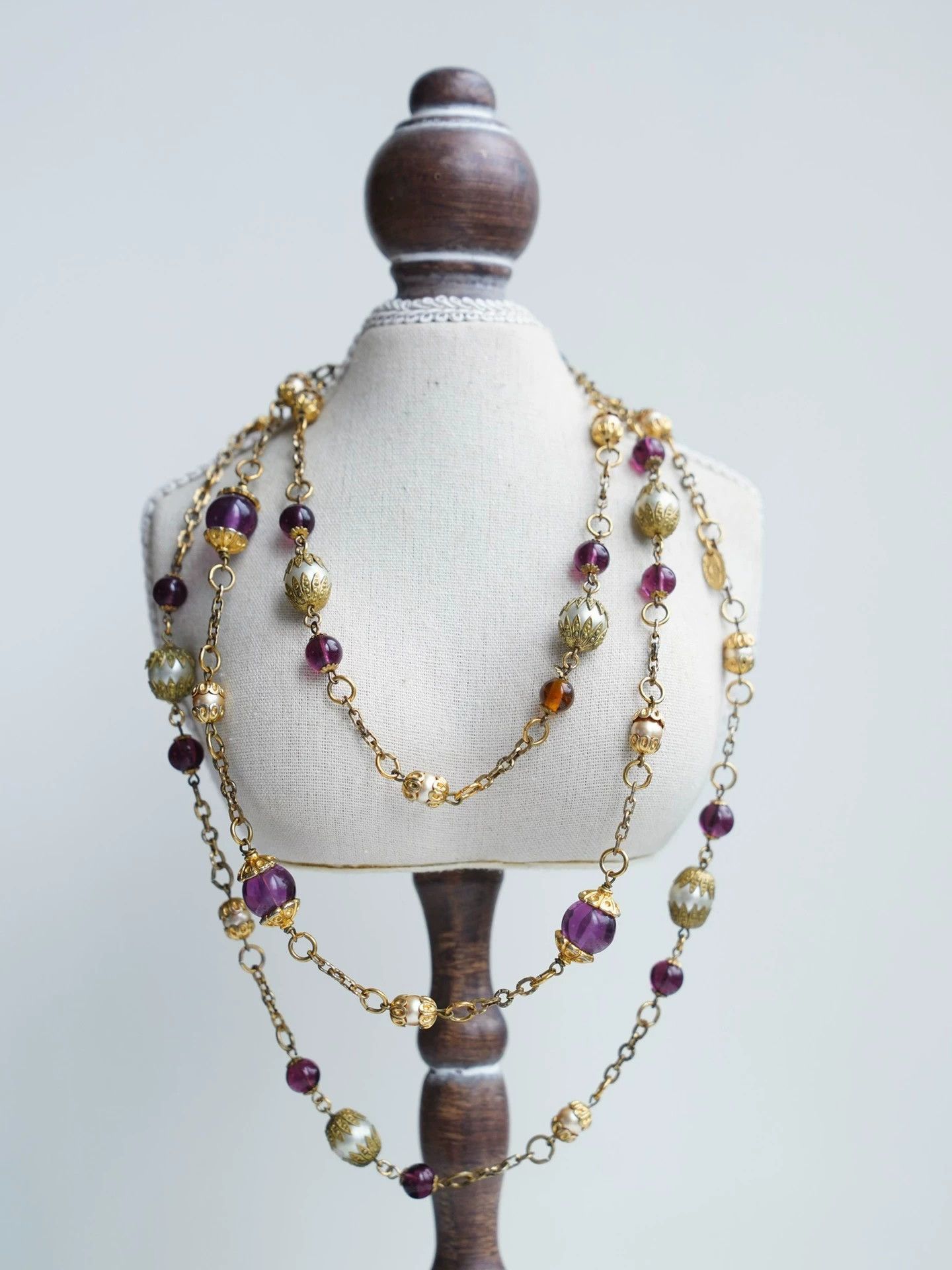 Chanel Chanel Vintage Long Pearl & Glass Bead Necklace Size ONE SIZE - 8 Thumbnail