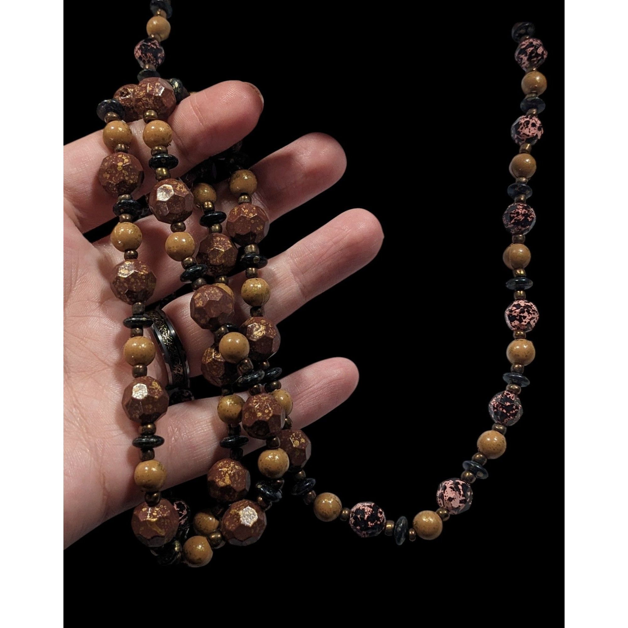 Other Earthy Black Pink Brown And Gold Tone Speckled Beaded Neckla Size ONE SIZE - 5 Thumbnail