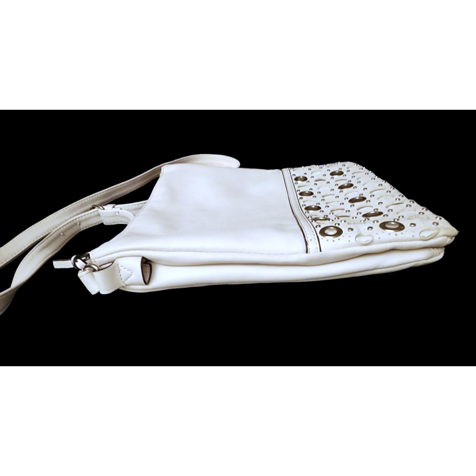Other Unbranded white faux leather crossbody bag studded grommets Size ONE SIZE - 5 Thumbnail