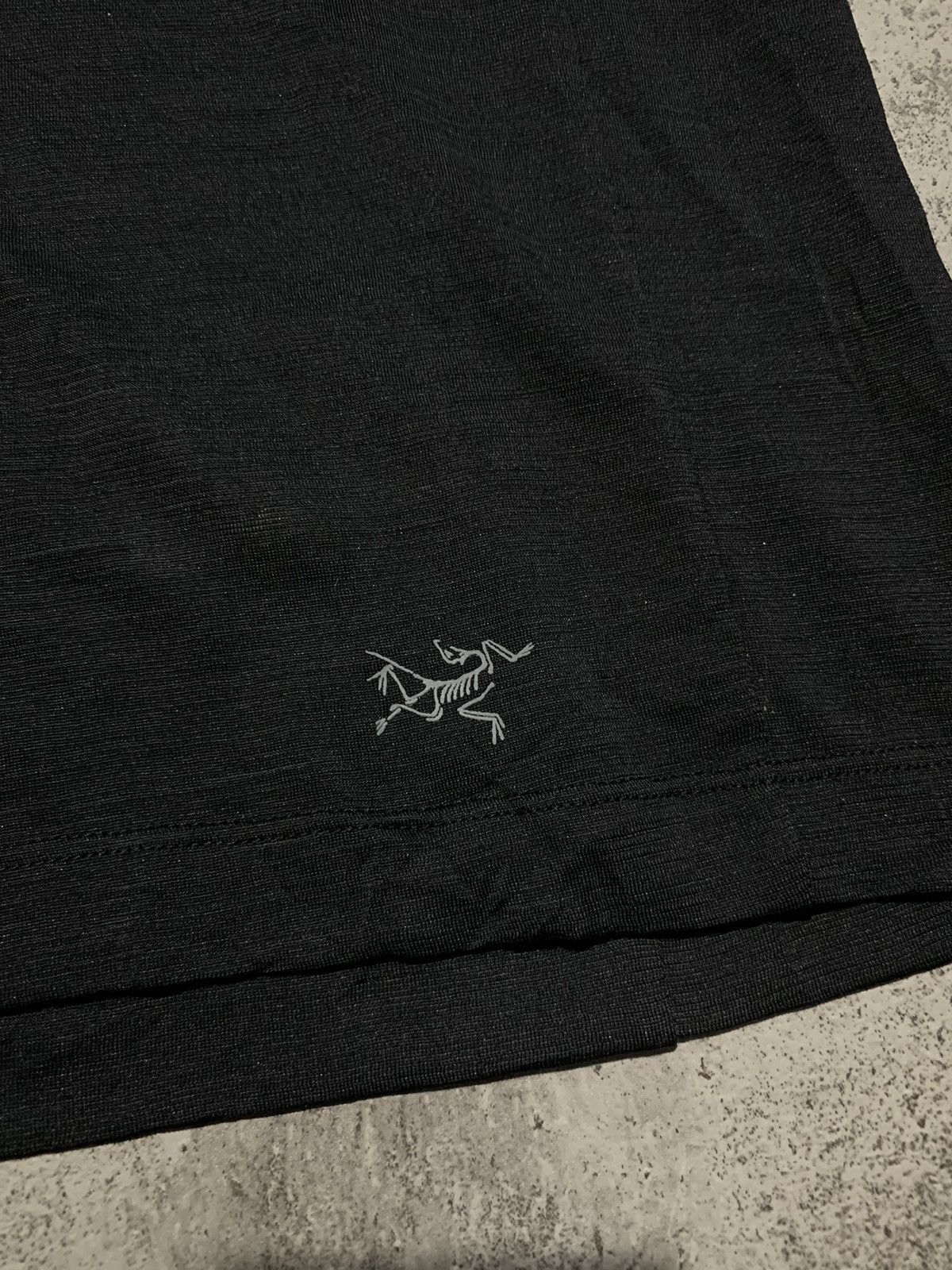 Arc'teryx Arc’teryx wool poly polo shirt Size US M / EU 48-50 / 2 - 2 Thumbnail