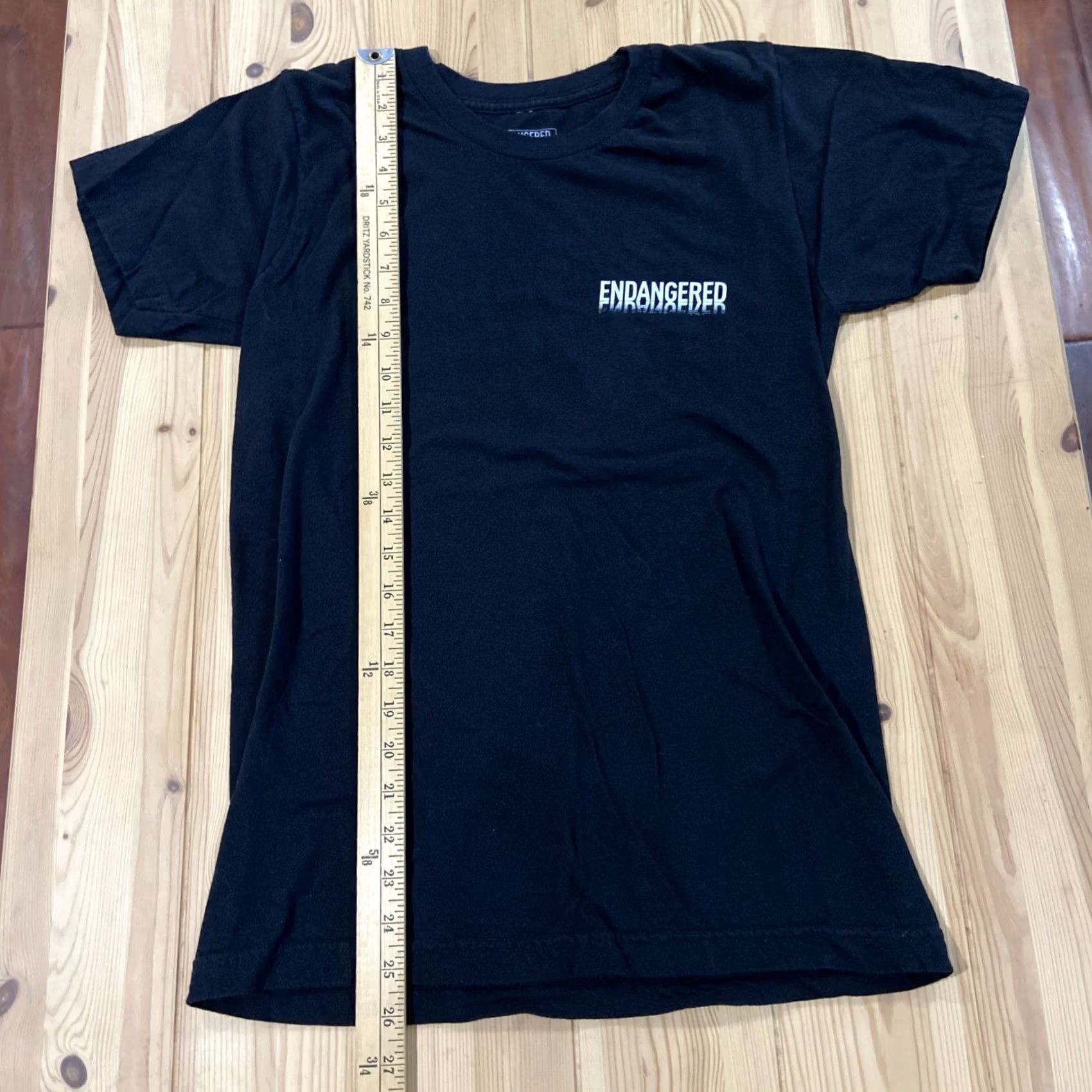 Vintage VINTAGE Endangered Los Angeles Men’s T-Shirt S Crew Neck Black 100% Cotton Graphic Tee Size US S / EU 44-46 / 1 - 4 Thumbnail