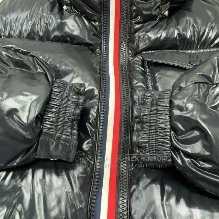 Moncler Moncler Montbeliard Series Short Down Jacket. Size US S / EU 44-46 / 1 - 8 Thumbnail
