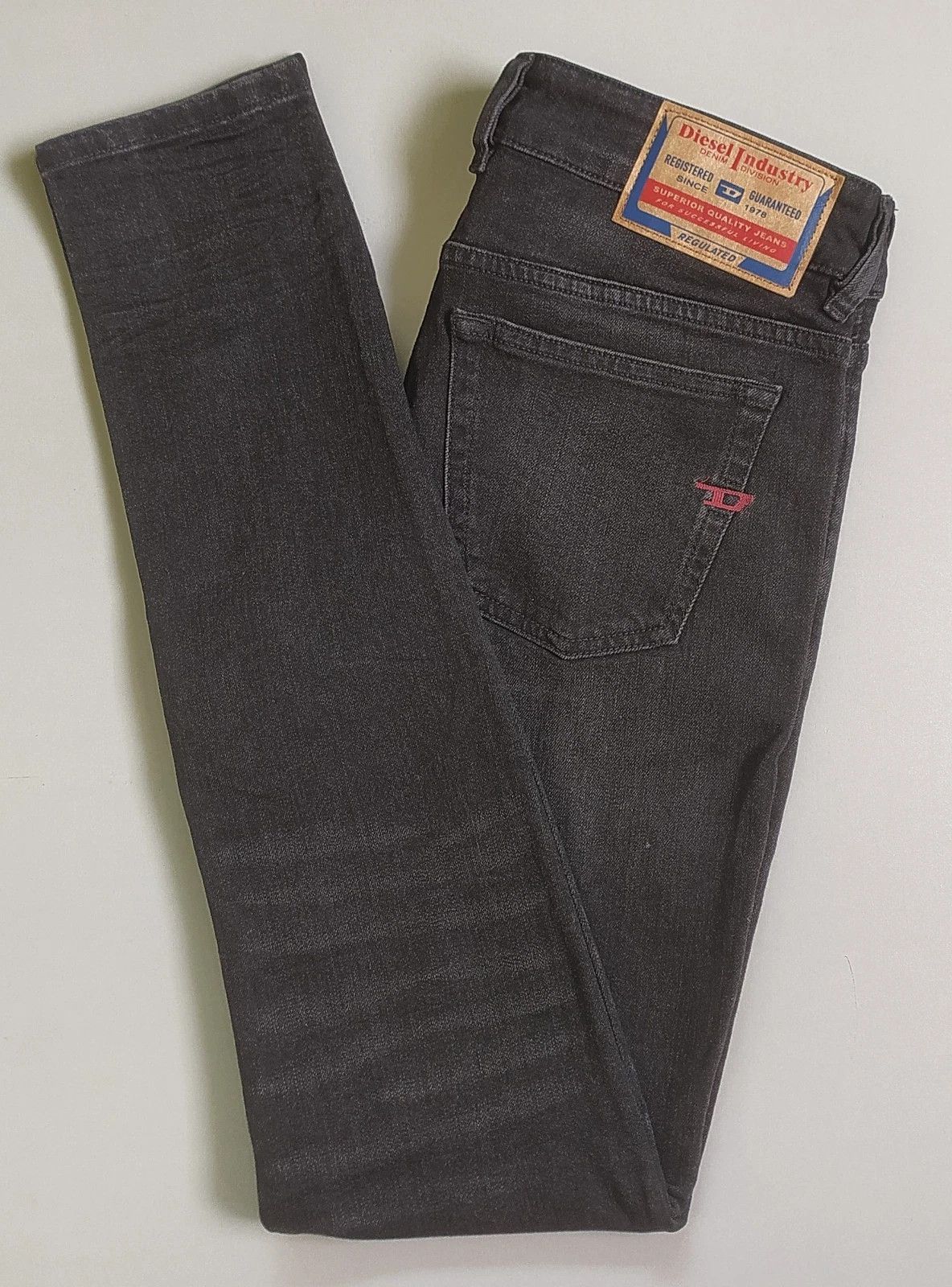 Diesel Diesel 1979 SLEENKER L.32 MENS JEANS T/9934 Size US 29 - 12 Thumbnail