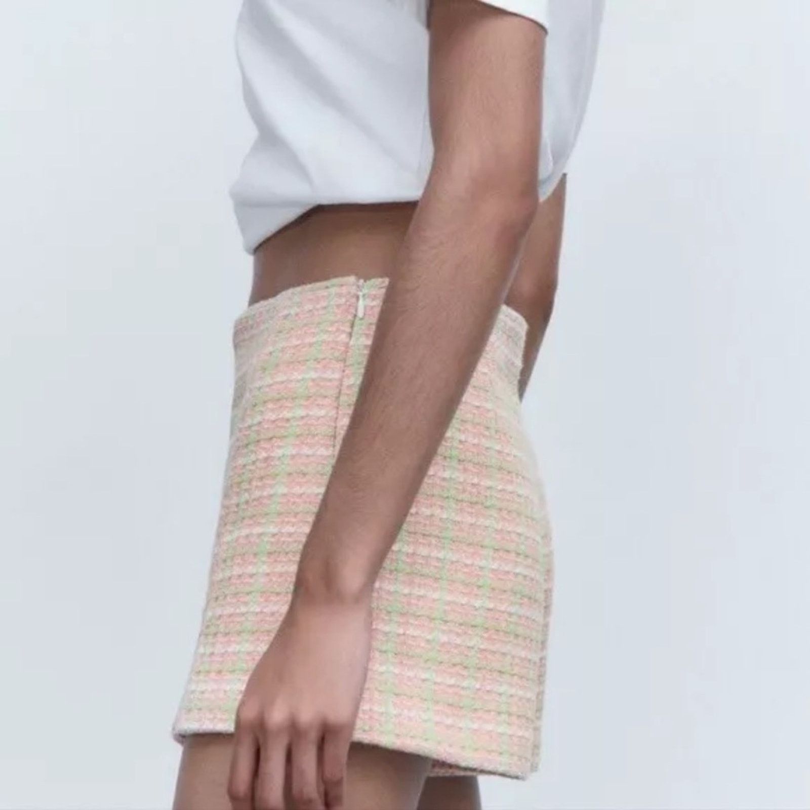 Zara Zara Pink Gingham Tweed Mini Skort Pink Size S Size 28" / US 6 / IT 42 - 4 Thumbnail