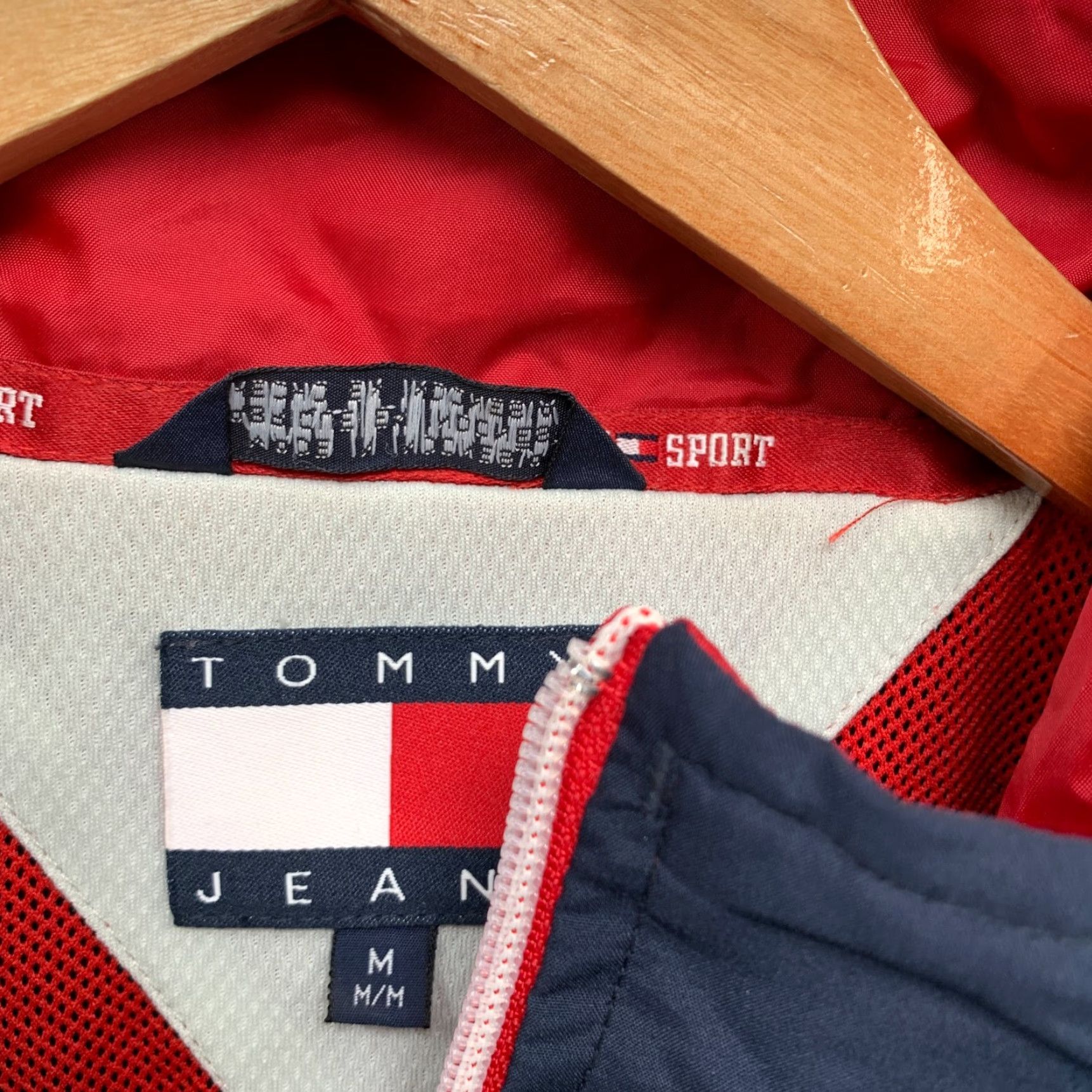 Tommy Hilfiger VINTAGE Tommy Hilfiger Windbreaker Jacket Mens M Blue Full Zip Sports Windbreaker 90s Tommy Hilfiger Full Zip Mens Blue Size US M / EU 48-50 / 2 - 6 Thumbnail
