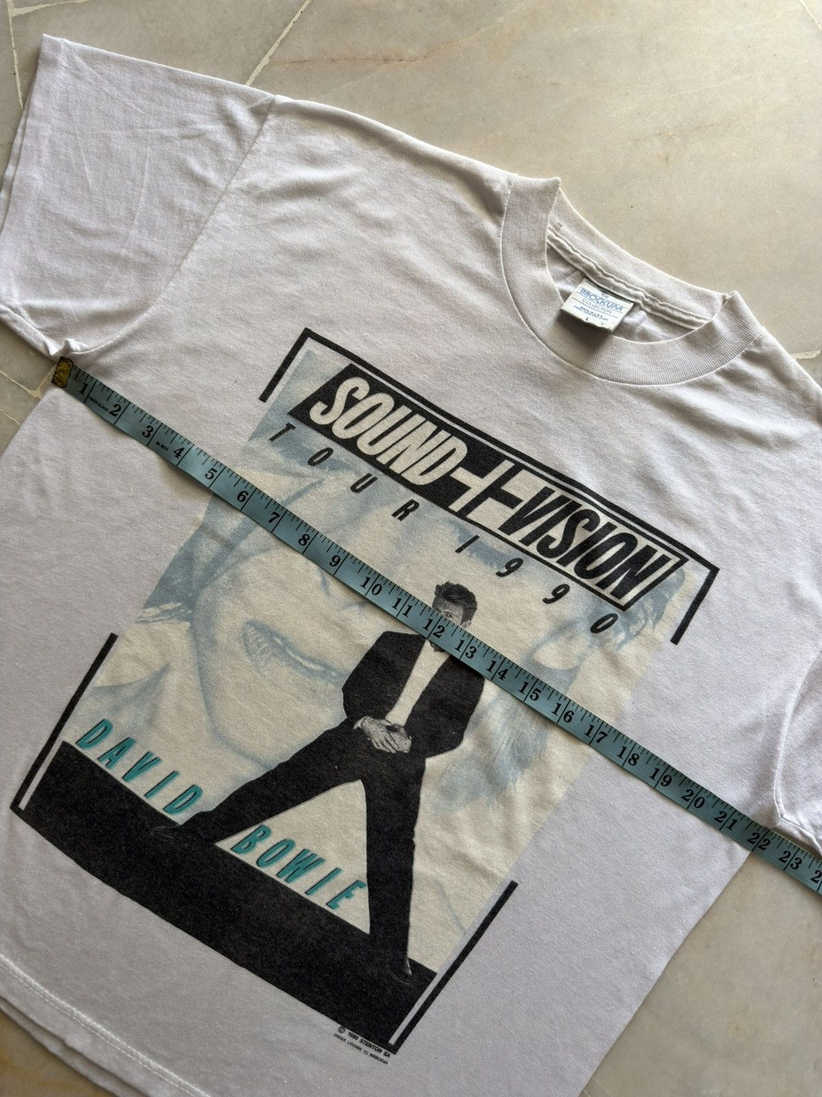 Band Tees VINTAGE ©️1990 DAVID BOWIE SOUND VISION TOUR TEE , SHIRT Size US L / EU 52-54 / 3 - 7 Thumbnail
