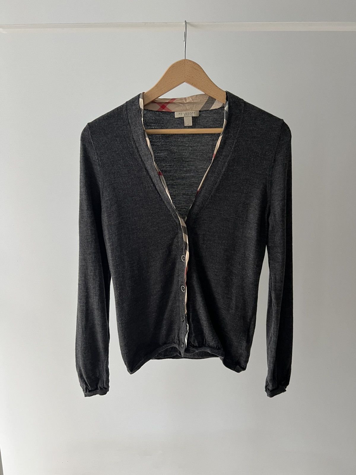 Burberry Burberry Brit Dark Gray Wool Knit Button Cardigan M Size M / US 6-8 / IT 42-44 - 1 Thumbnail