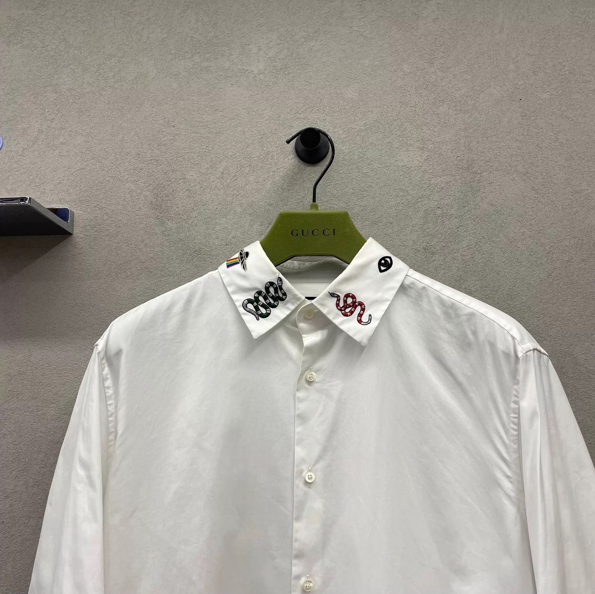 Gucci White Embroidered Collar Long Sleeve Button-Up Shirt Size US XL / EU 56 / 4 - 4 Thumbnail