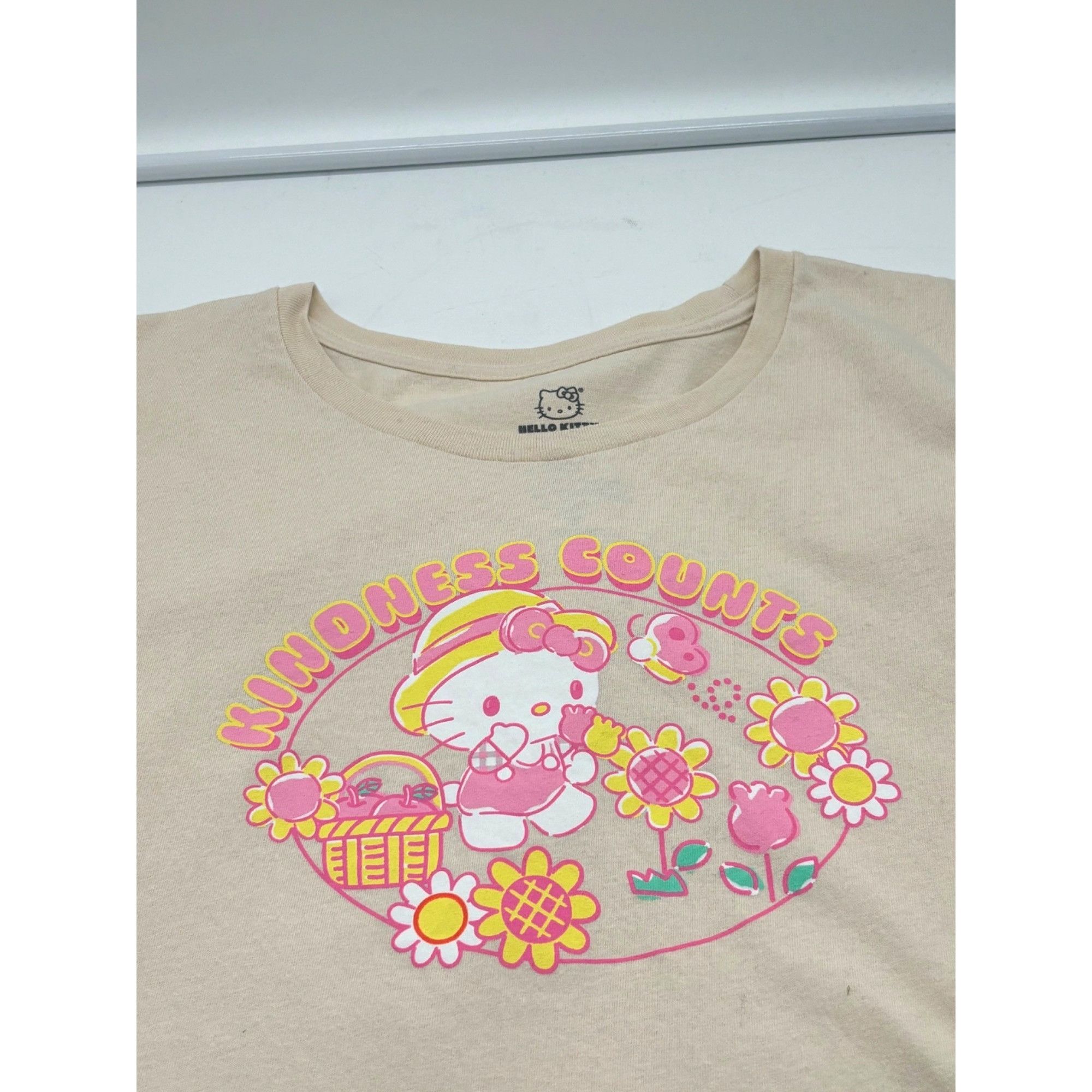 Other Desert Dreamer Hello Kitty Kindness Counts Cotton Graphic T- Size XL / US 12-14 / IT 48-50 - 6 Thumbnail