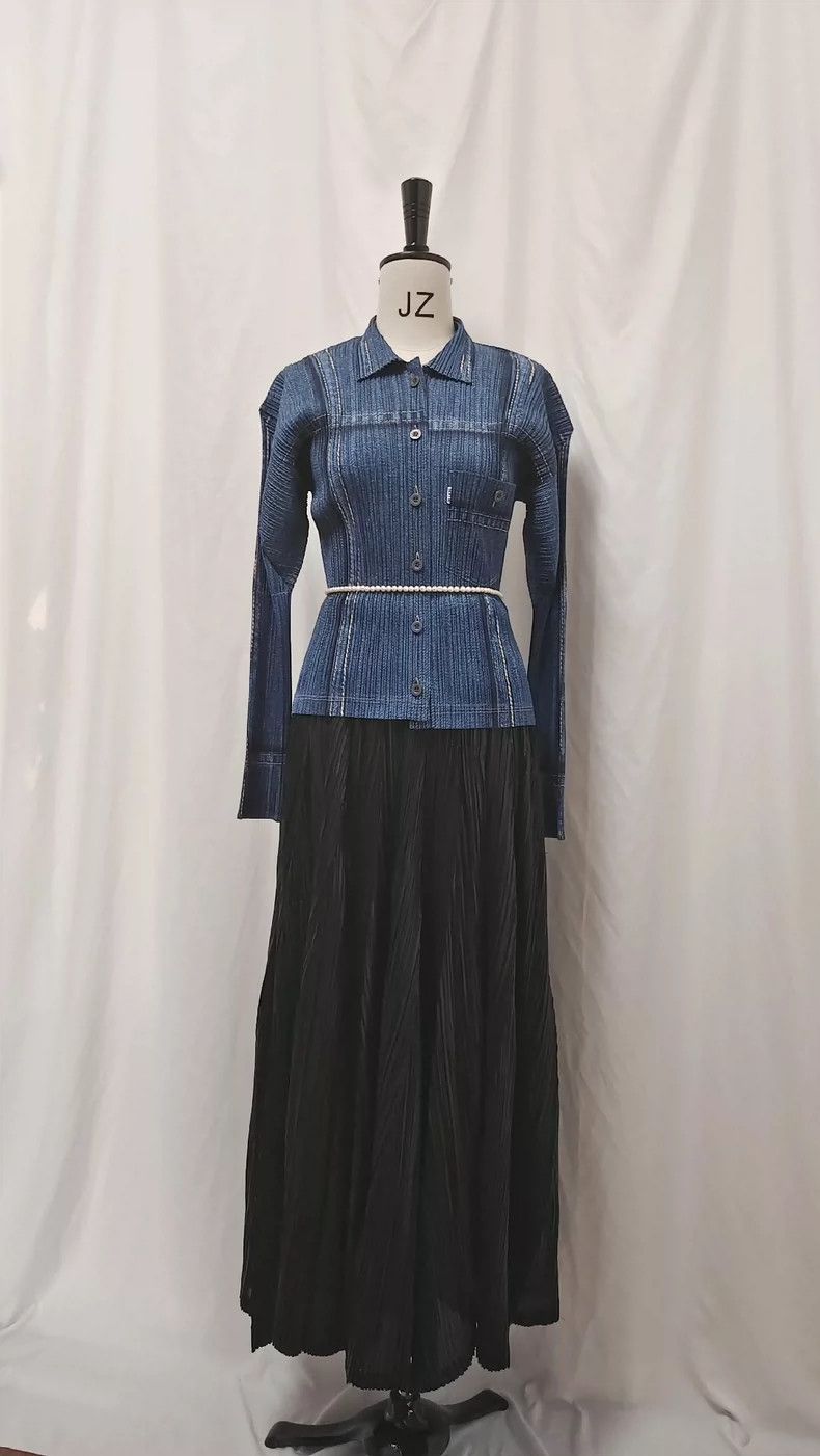 Issey Miyake Issey Miyake size:3 Blue vintage right-shoulder denim jack Size M / US 6-8 / IT 42-44 - 1 Thumbnail