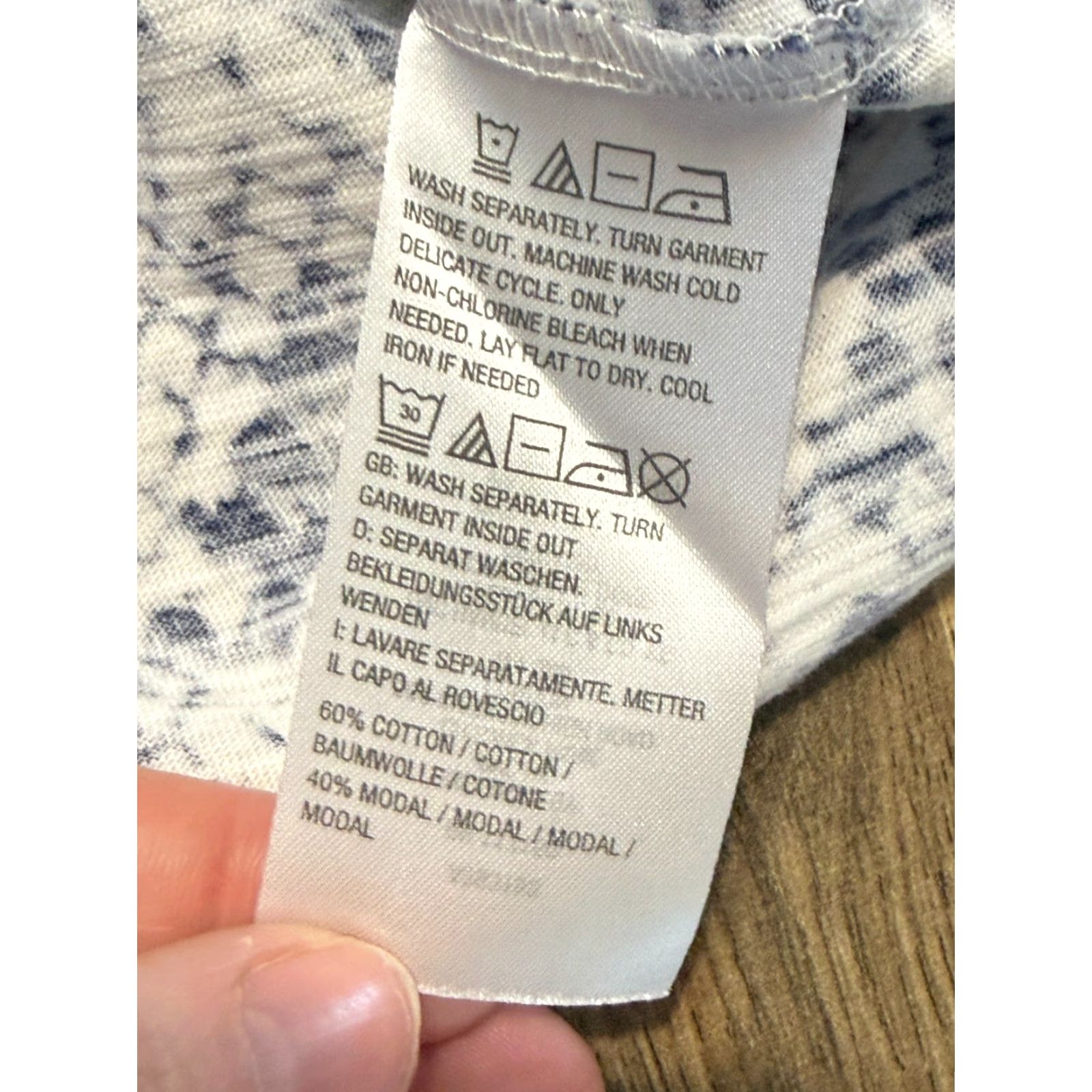 Vintage Belle Tank Top Women's Size Medium Blue White Allover Printed Round Neck Shirt Tank Belle Tank Top Mens? No. Size M / US 6-8 / IT 42-44 - 6 Thumbnail