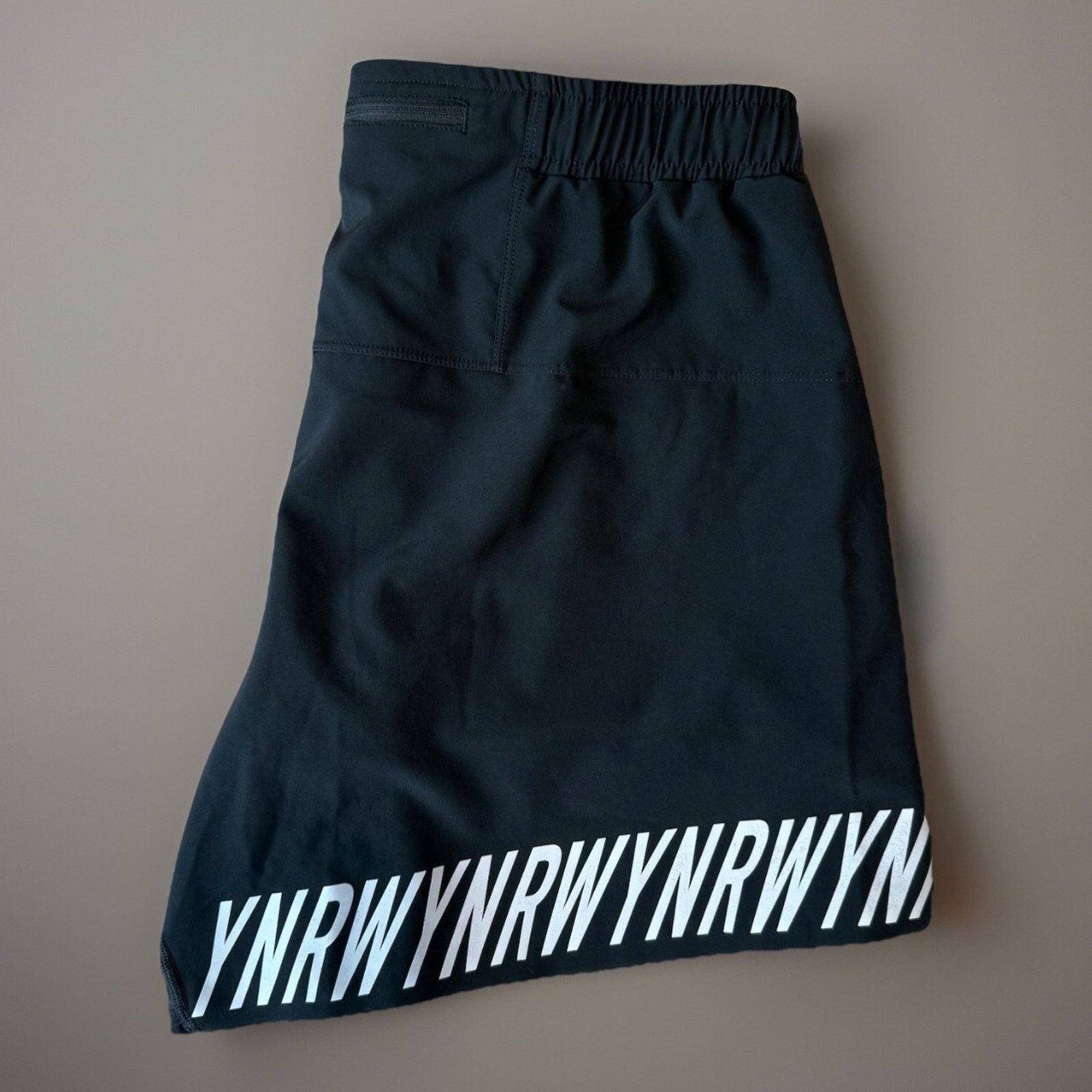 Other Wynr Noosa Run Shorts Medium Black Lightweight Workout Size US 30 / EU 46 - 1 Thumbnail