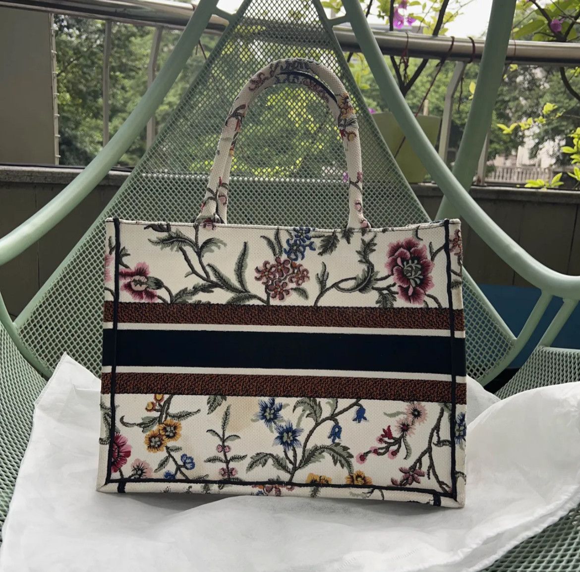 Dior Dior Booktote Petites Fleurs bag Size ONE SIZE - 2 Thumbnail