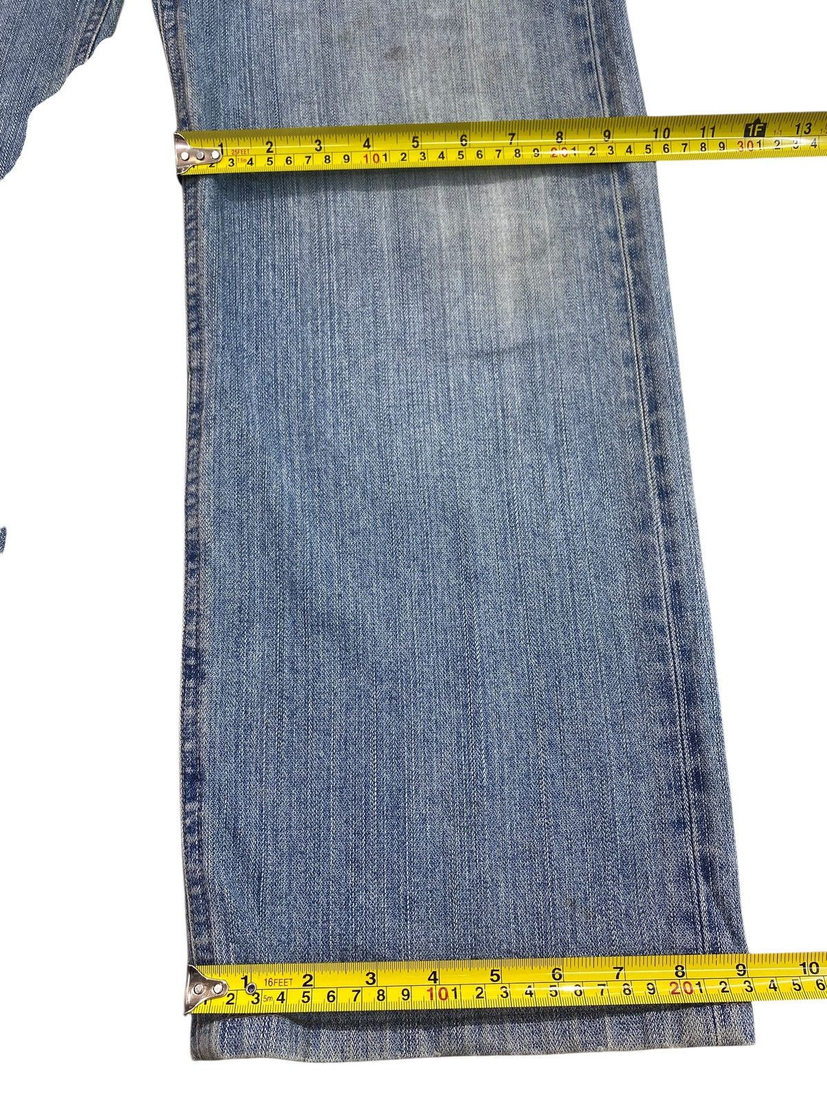 Uniqlo Uniqlo Faded Blue Wash Ripped Style Loose Jeans Size US 36 / EU 52 - 12 Thumbnail