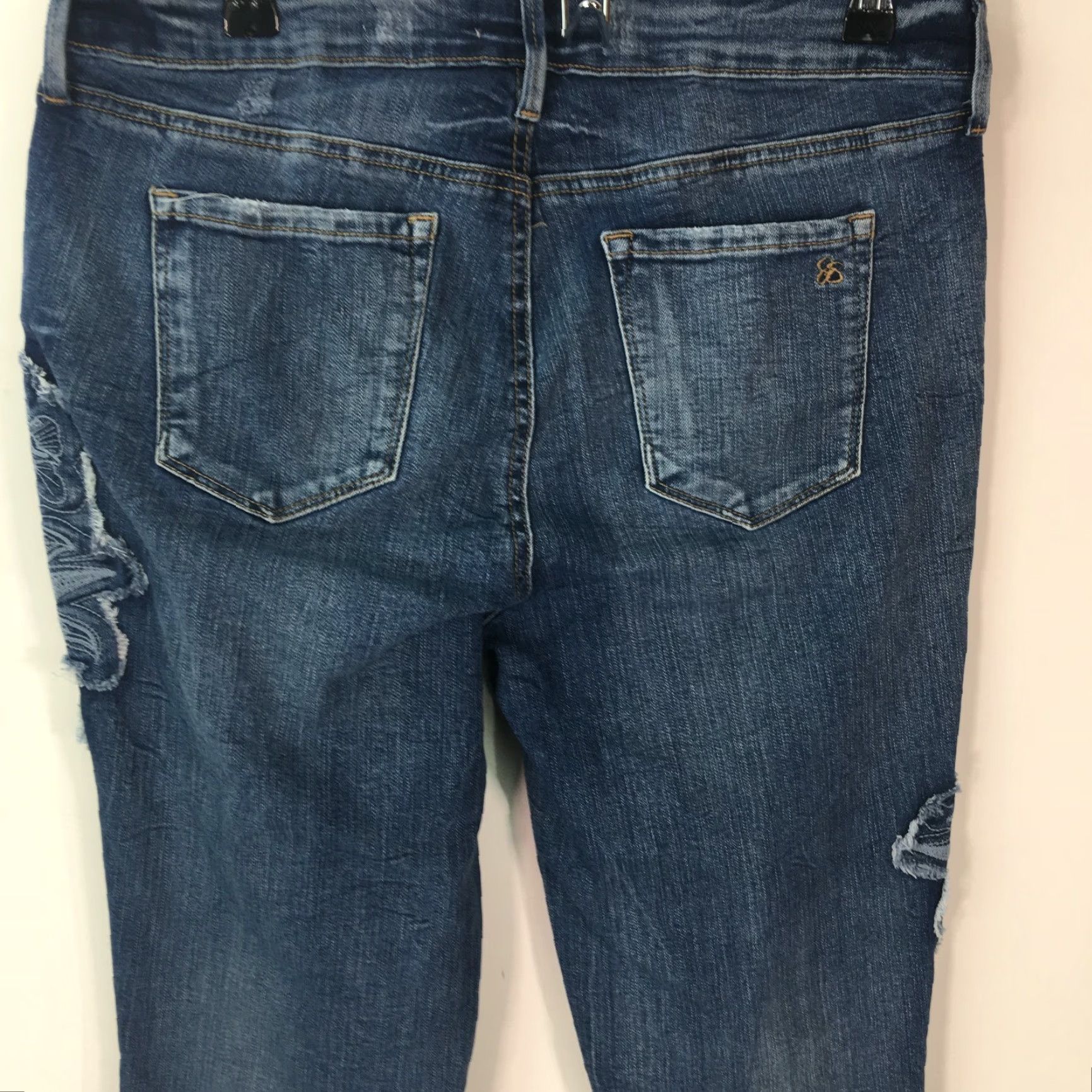 Jessica Simpson Jessica Simpson Jeans Women's Distressed Embroidered Blue Denim Slim Stretch 5-Pocket Size 30 32x30 Size 30" / US 8 / IT 44 - 3 Thumbnail