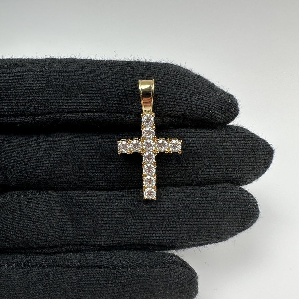 Jewelry GRA Certified VVS Moissanite 14k Gold Vermeil Cross Pendant Size ONE SIZE - 1 Thumbnail