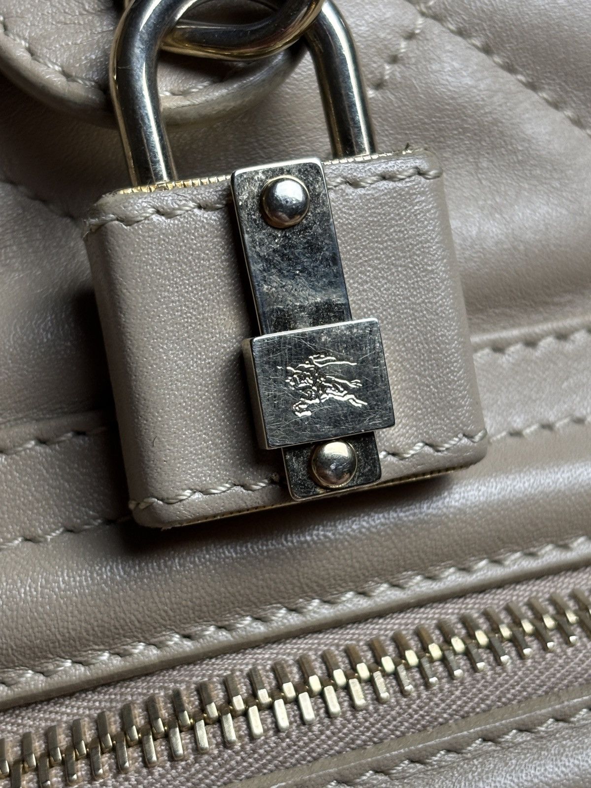 Burberry Burberry Leather Quilted Manor Bag Shoulder Vintage Luxury Size ONE SIZE - 11 Thumbnail
