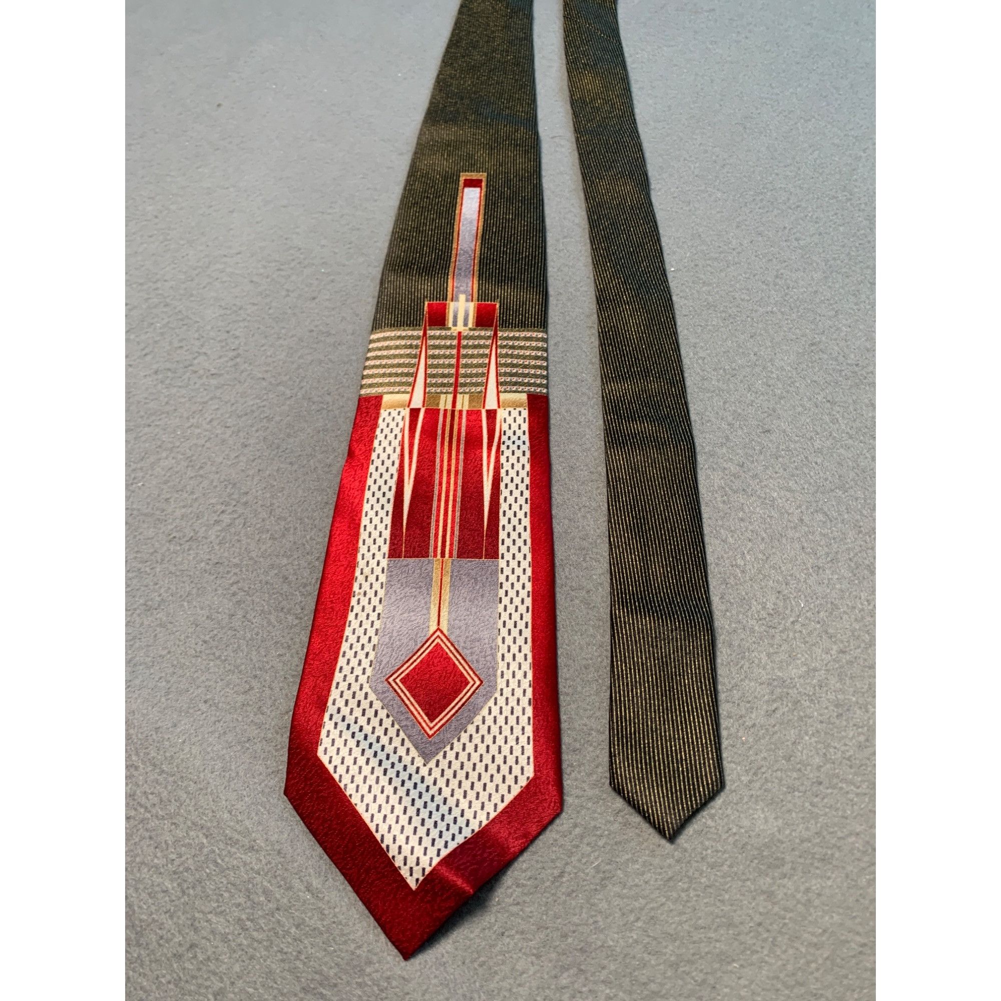 Vintage Pierre Cardin Silk Tie | Men's Designer tie in Gray| Abstract Print Classic suit neck tie