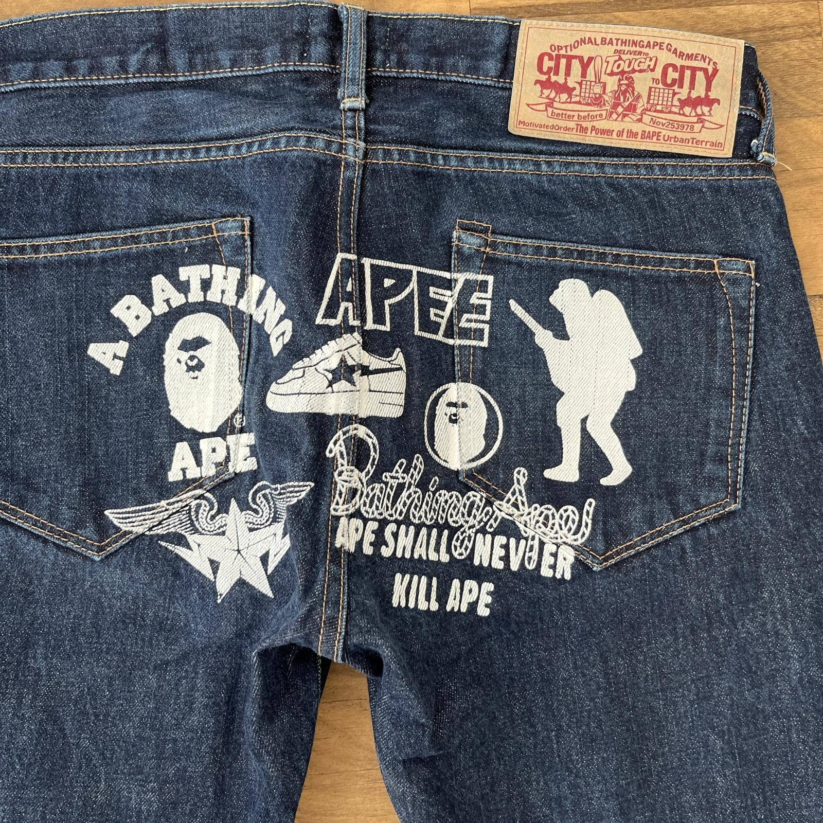 Bape BAPE Logo Jeans - A Bathing Ape Size 32" / US 10 / IT 46 - 2 Thumbnail
