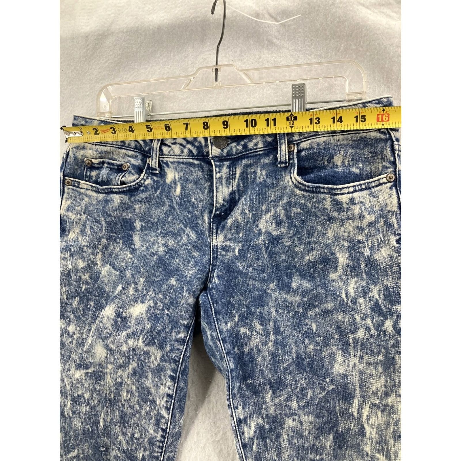 Vintage Aéropostale Jeans 12 Regular Lola Jegging Stonewashed Bleach Low Rise High Rise 90s Womens Jegging Blue Denim Cotton Blend Button Logo Embroidered Size 24" / US 00 / IT 34 - 3 Thumbnail