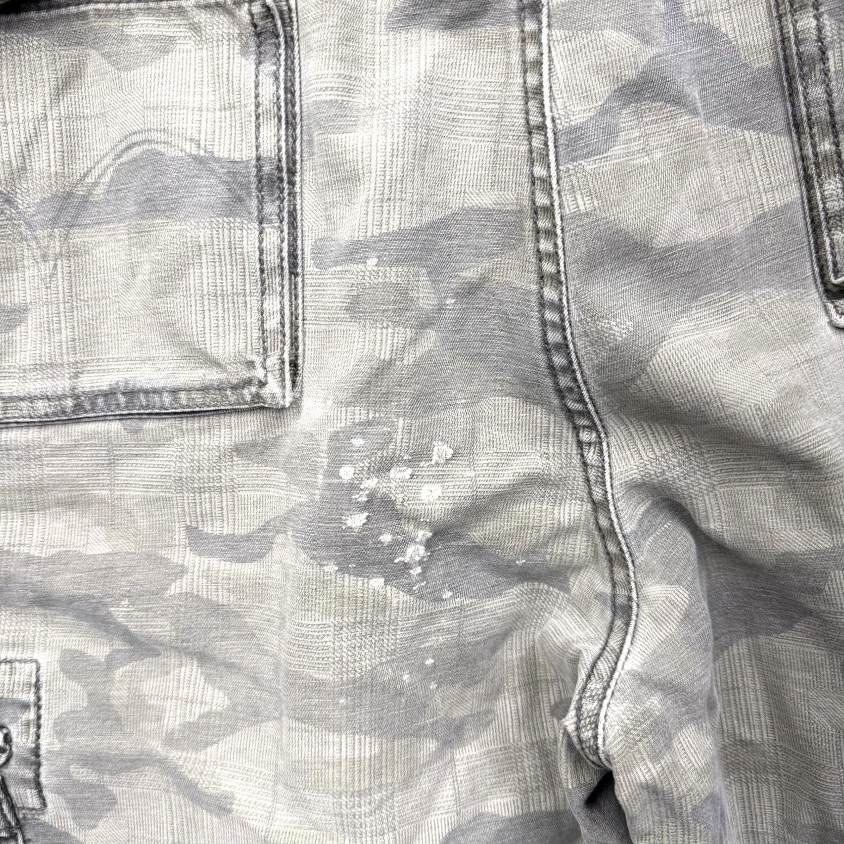 Levi's Levi's Quad Cargo Shorts Mens 38 Camouflage Baggy Skater Grunge Red Tab Y2K Cargo Pocket Green 10in Inseam Mens Size US 38 / EU 54 - 4 Thumbnail