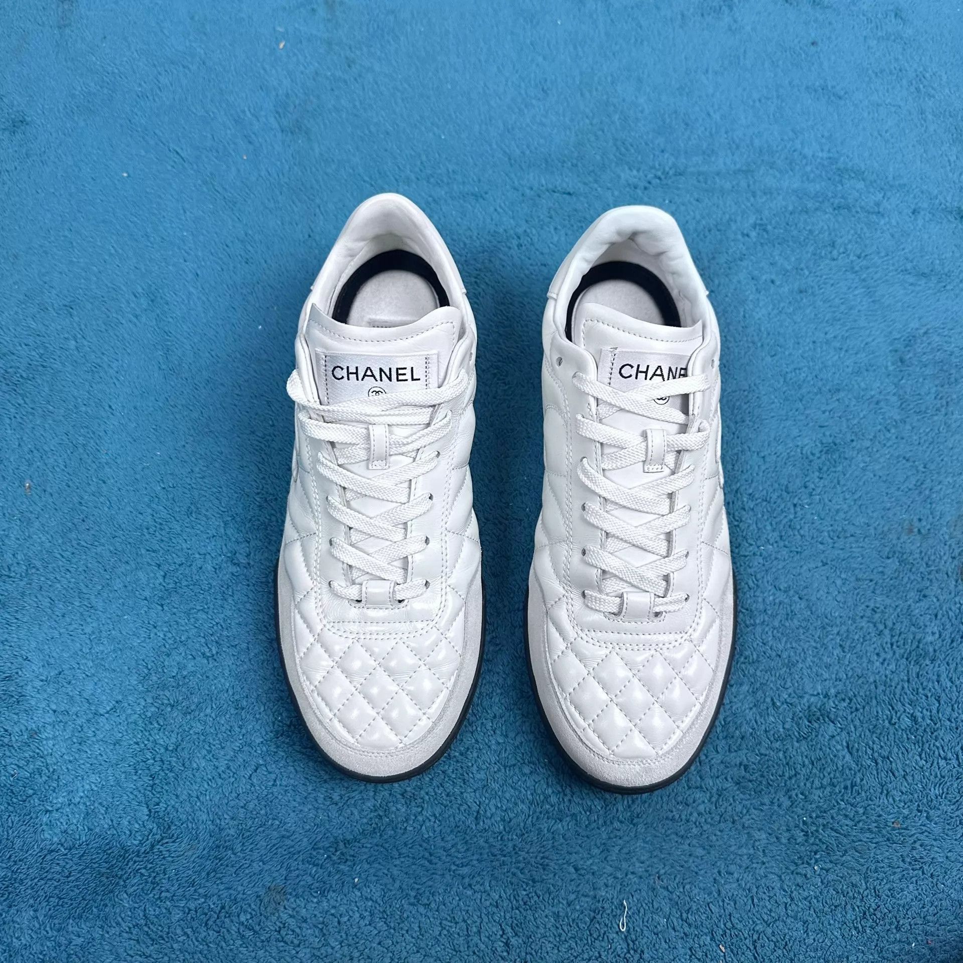 Chanel Chanel 25S White Deauville Trainer 39 Size US 8.5 / EU 41-42 - 1 Thumbnail