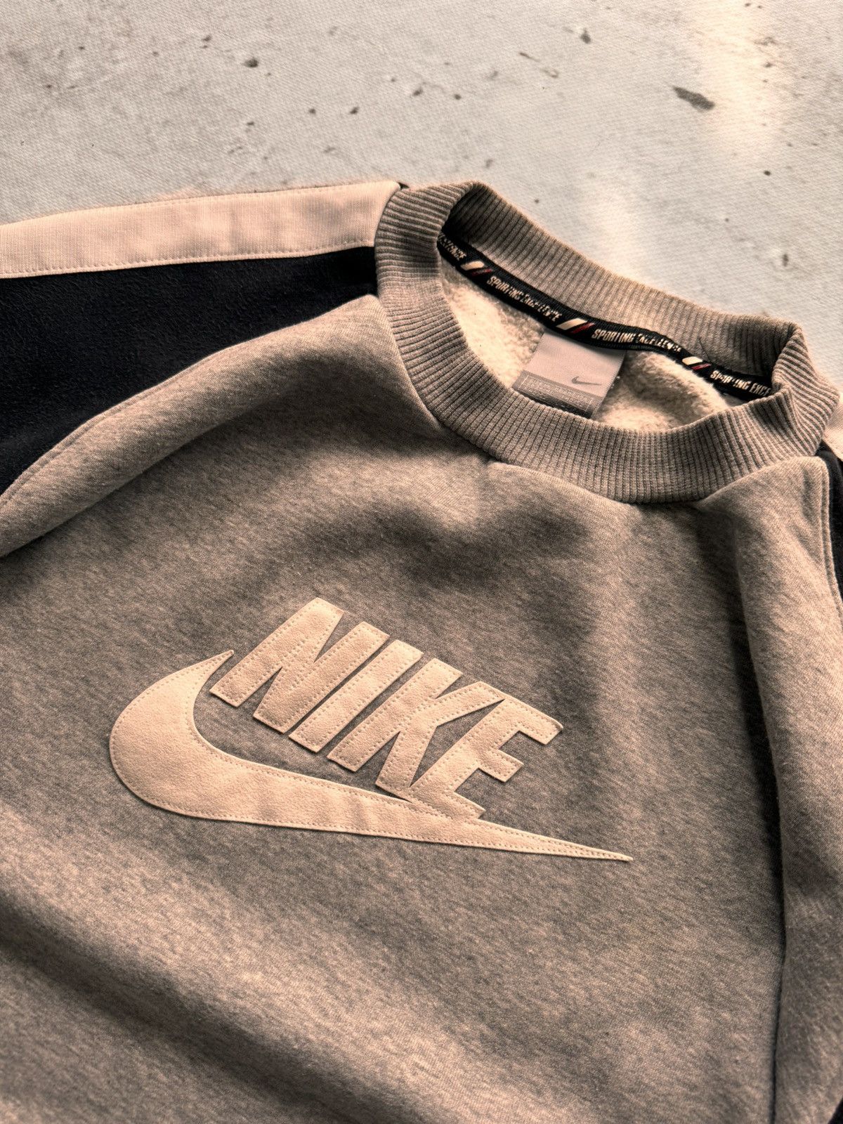 Nike × Vintage NIKE VINTAGE CENTER LOGO OVERSIZE BOXY SWEATSHIRT Size US M / EU 48-50 / 2 - 4 Thumbnail