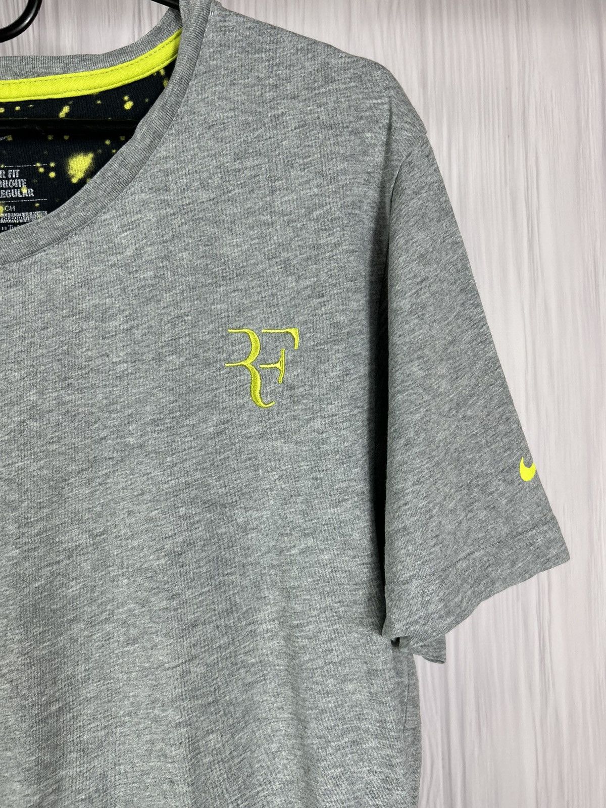 Vintage Vintage Nike Rodger Federer T-Shirt Size S Size US S / EU 44-46 / 1 - 4 Thumbnail