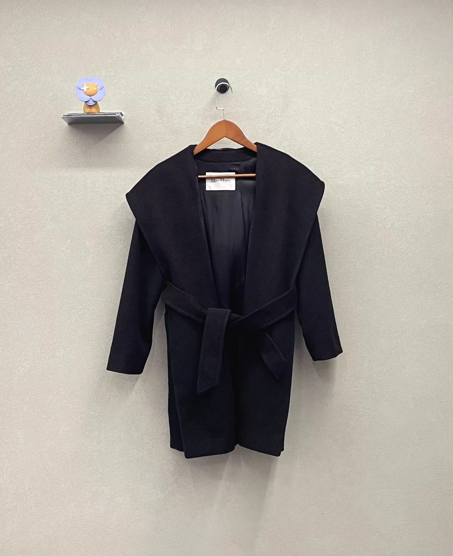 Max Mara Maxmara Women's Black Tailored Overcoat 36 Size XS / US 0-2 / IT 36-38 - 1 Thumbnail