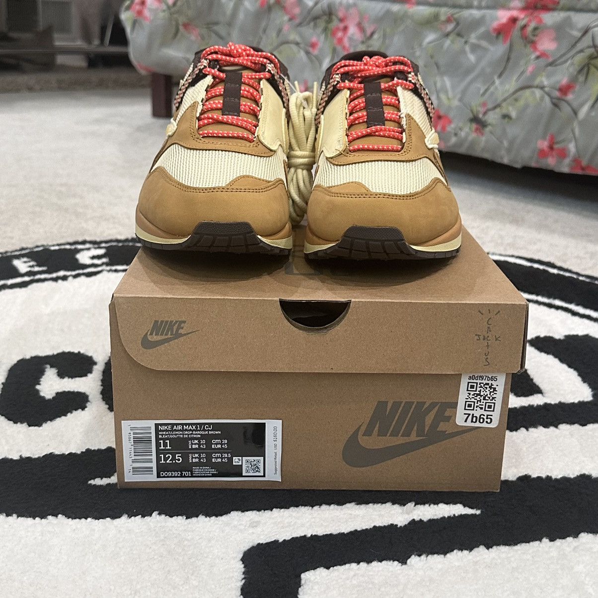 Nike × Travis Scott Travis Scott Nike Air Max 1 “Wheat” Size US 11 / EU 44 - 4 Thumbnail