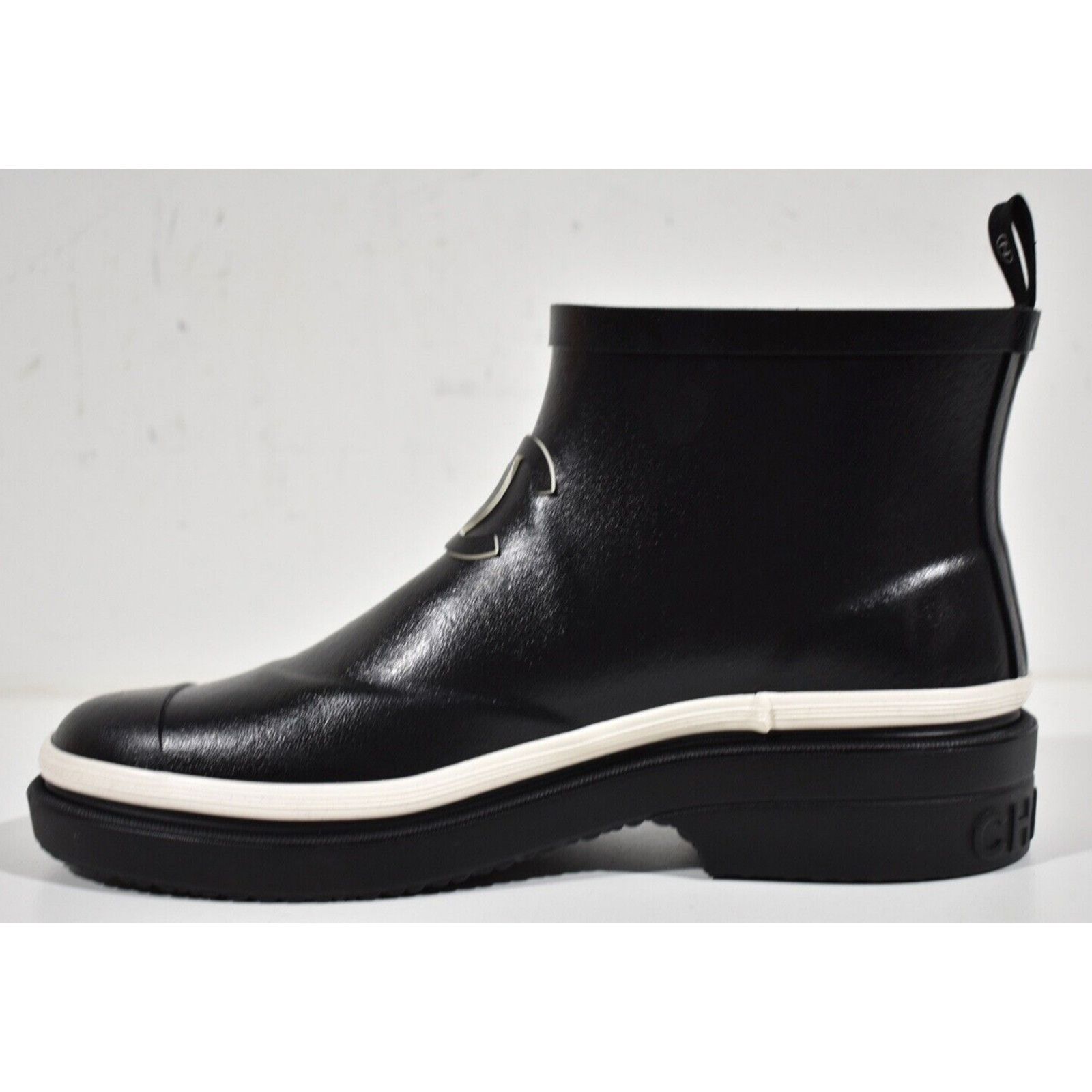 Chanel Chanel 23A Black White Caoutchouc Rubber CC Logo Low Size US 5 / IT 35 - 8 Thumbnail