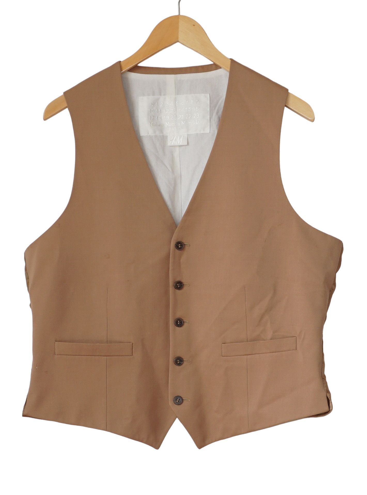 H&M × Maison Margiela Maison Margiela x H&M Tanned Tailored Vest Size 44R - 1 Thumbnail