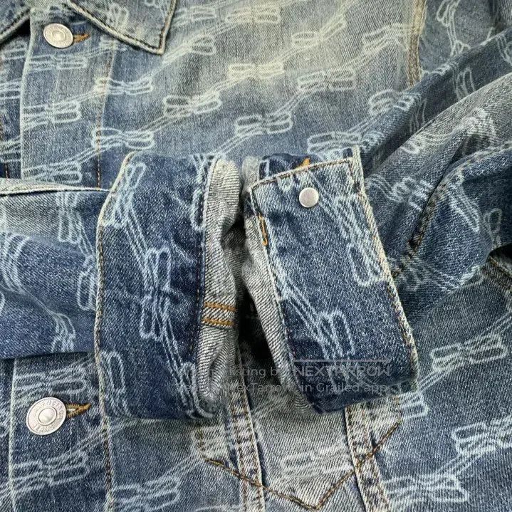 Balenciaga Balenciaga Denim Logo Button-Up Jacket. Size US S / EU 44-46 / 1 - 7 Thumbnail