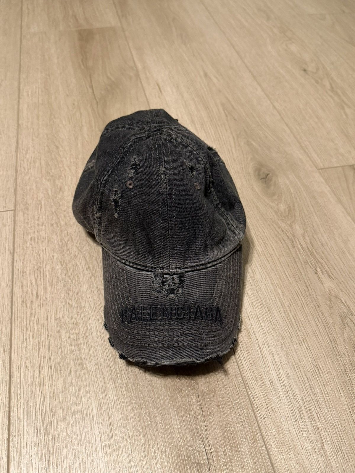 Balenciaga Balenciaga Hat Designer Rare Black Washed Logo Luxury Faded Size ONE SIZE - 2 Thumbnail