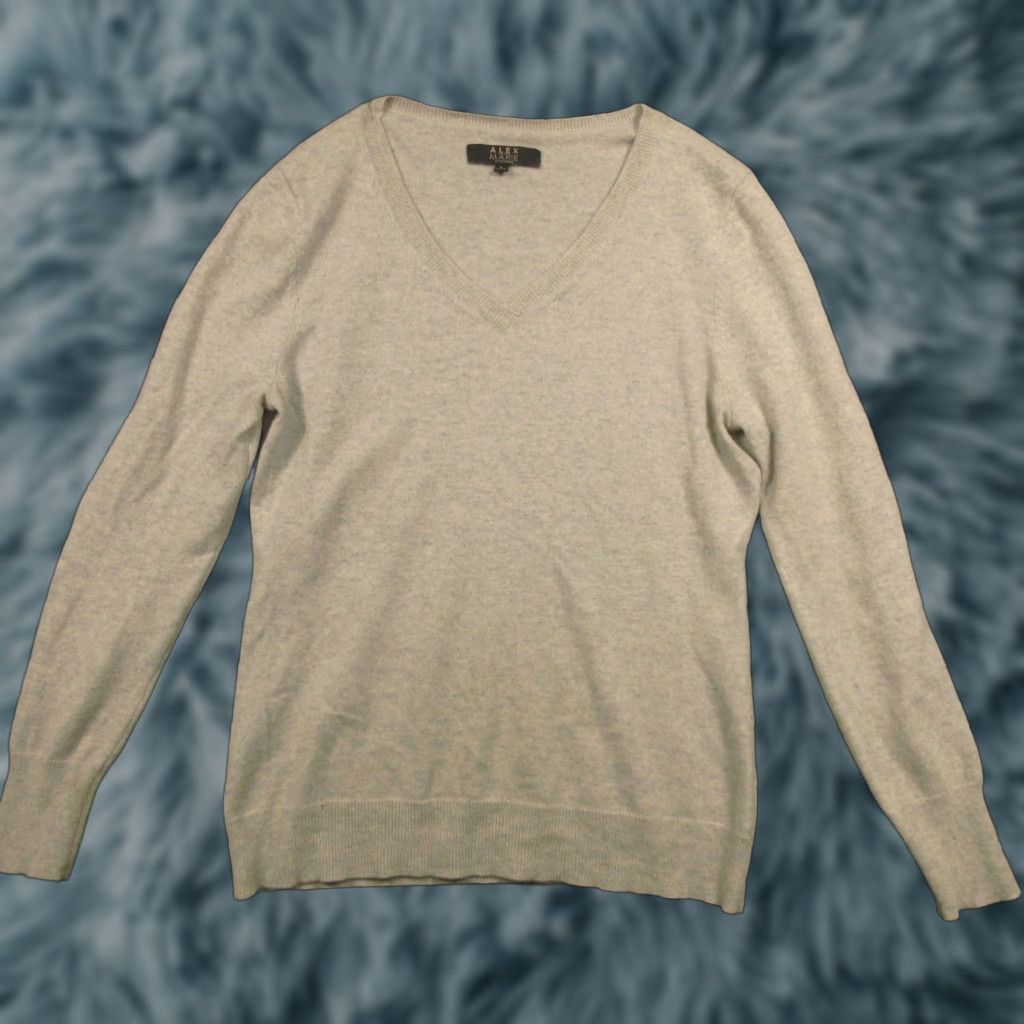 Vintage ALEX Marie Cashmere Sweater Women L Gray Long Sleeve V Neck Soft Knit Two Holes Size L / US 10 / IT 46 - 1 Thumbnail