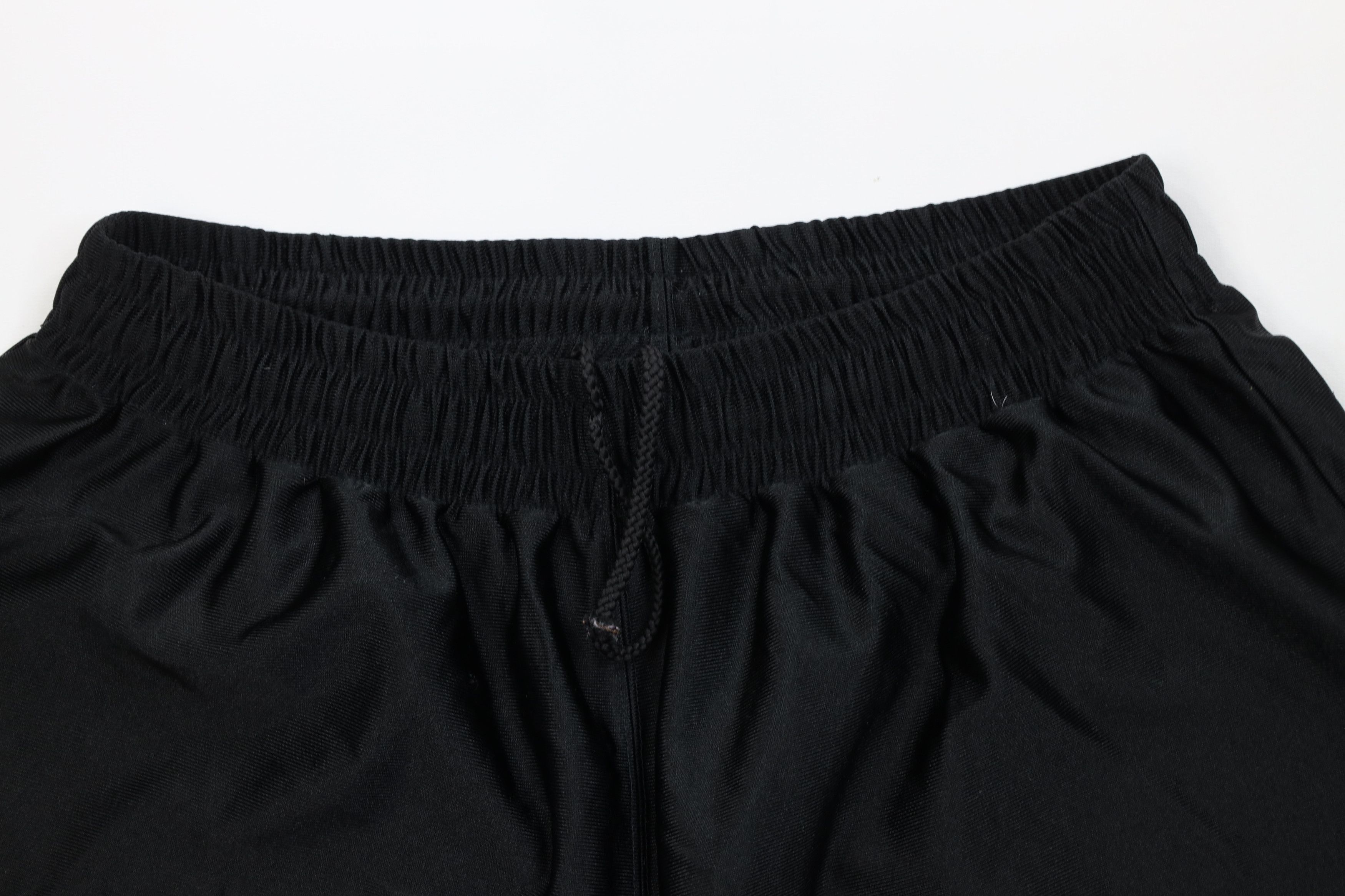 Vintage Vintage 90s Y2K Streetwear Above Knee Silky Shorts Black Size US 34 / EU 50 - 2 Thumbnail