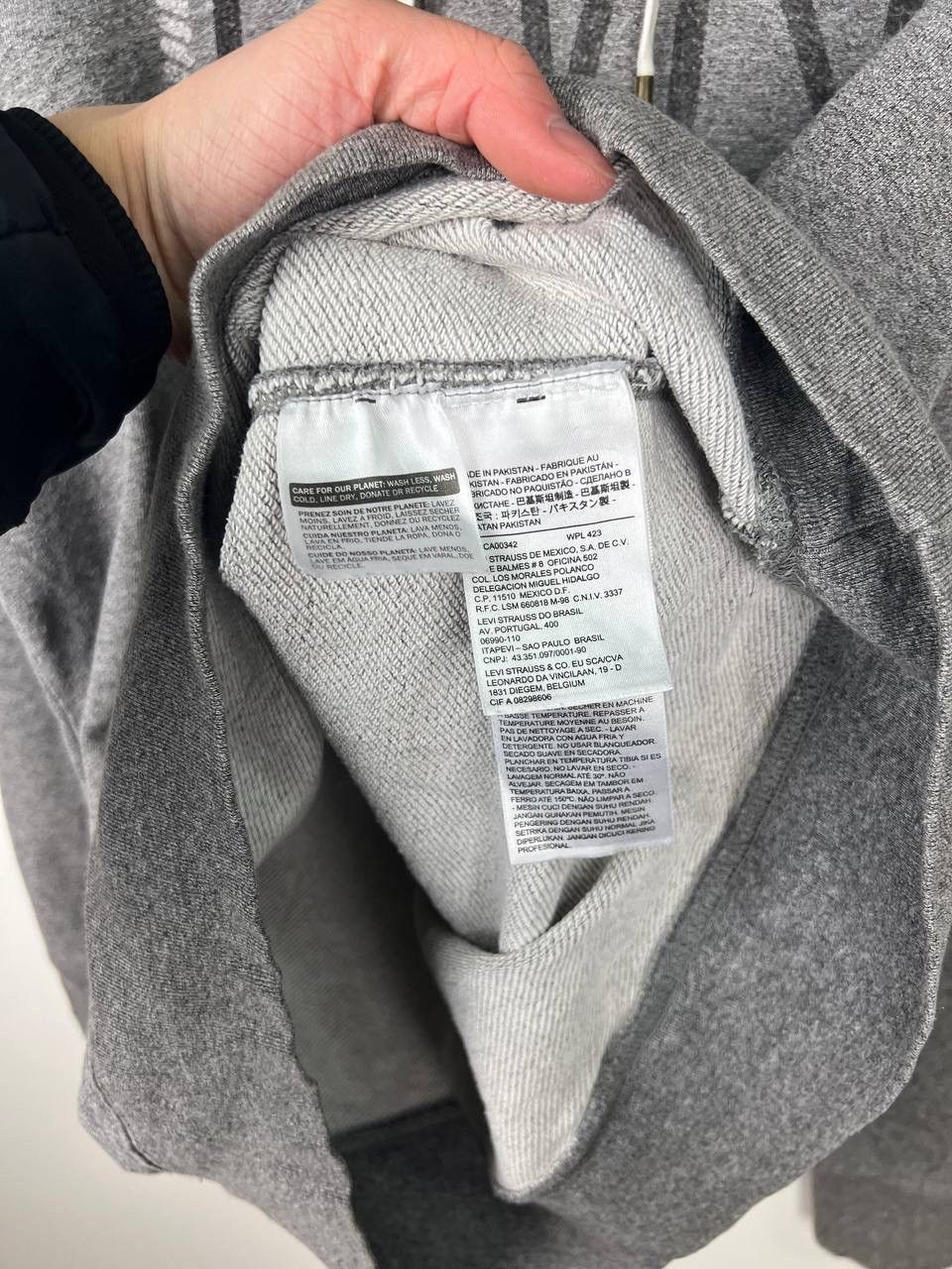 Levi's Levi’s luxury hoodie size L Size US L / EU 52-54 / 3 - 4 Thumbnail
